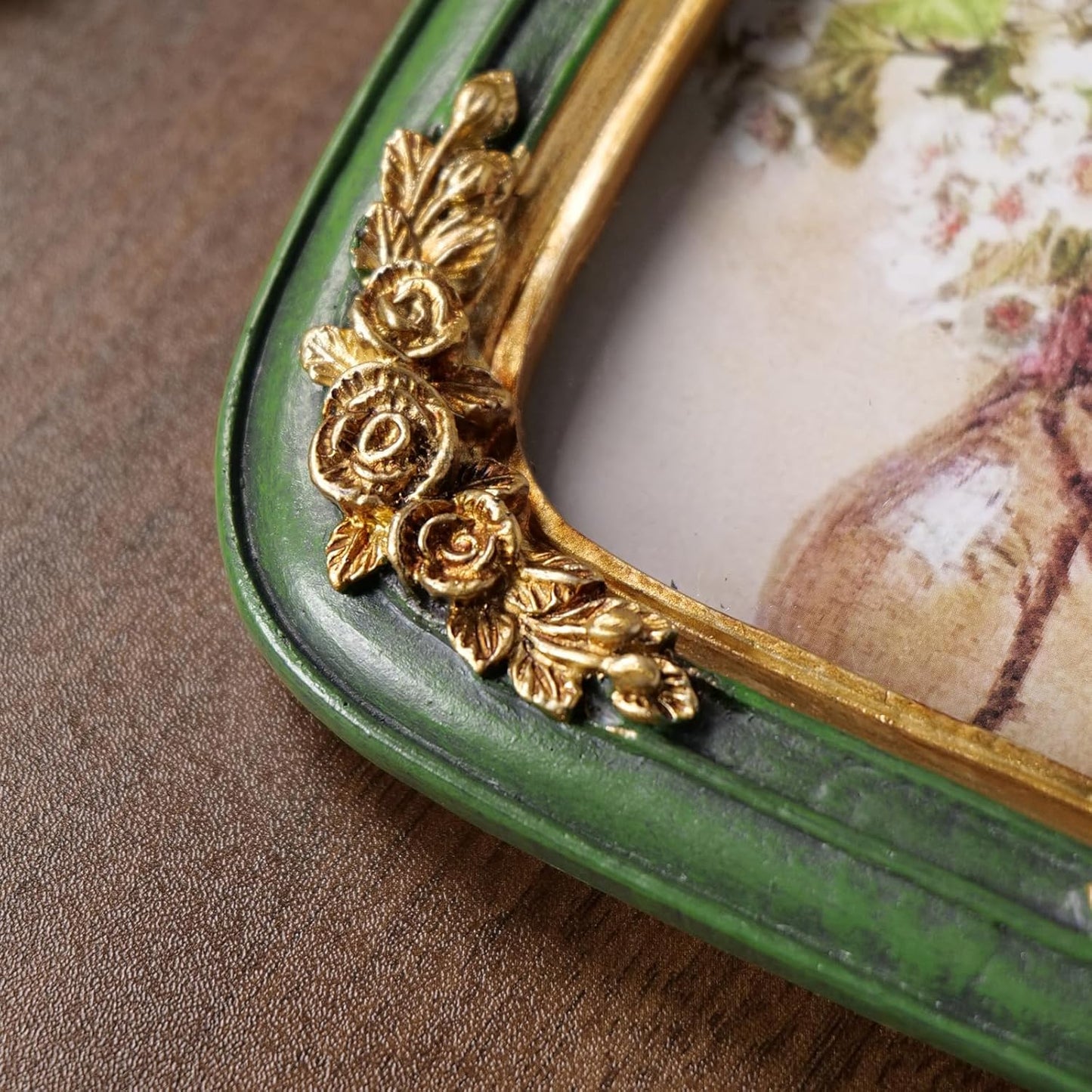 Cuspin Vintage 5x7 Picture Frame, Ornate Gold Green Arch Frames Resin Photo Frame with Glass Front for Tabletop or Wall Display, Antique Decorative Frame for Home Decor or Gift