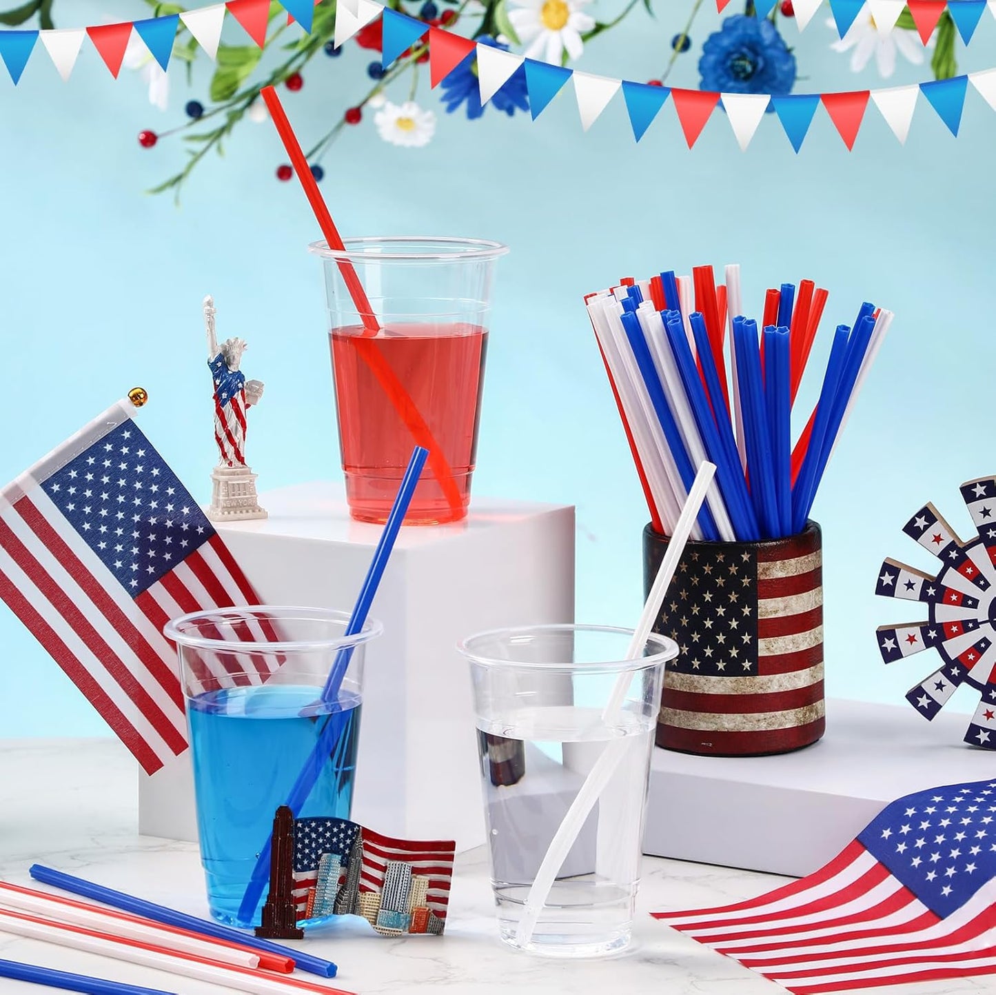 120 Pcs Plastic Straws Red Blue White Star Shaped Straws Patriotic Disposable Drinking Cute Straw for Veterans Day 4th of July Independence Day Party Beverage Cocktail Remembrance Supplies