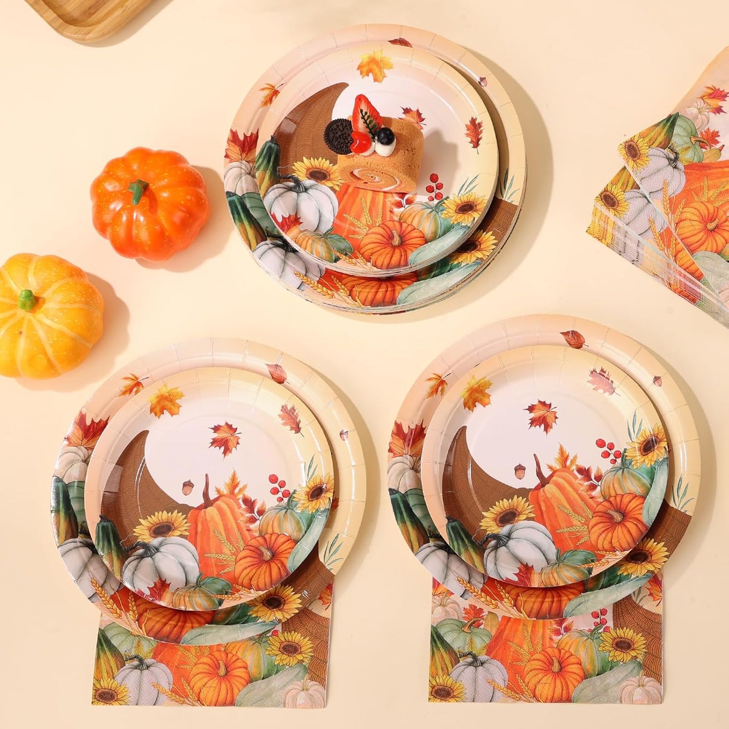 Friendsgiving Plates and Napkins Sets for 50 Guests, Thanksgiving Paper Plates and Napkins Party Supplies for Thanksgiving Friendsgiving Party Decorations