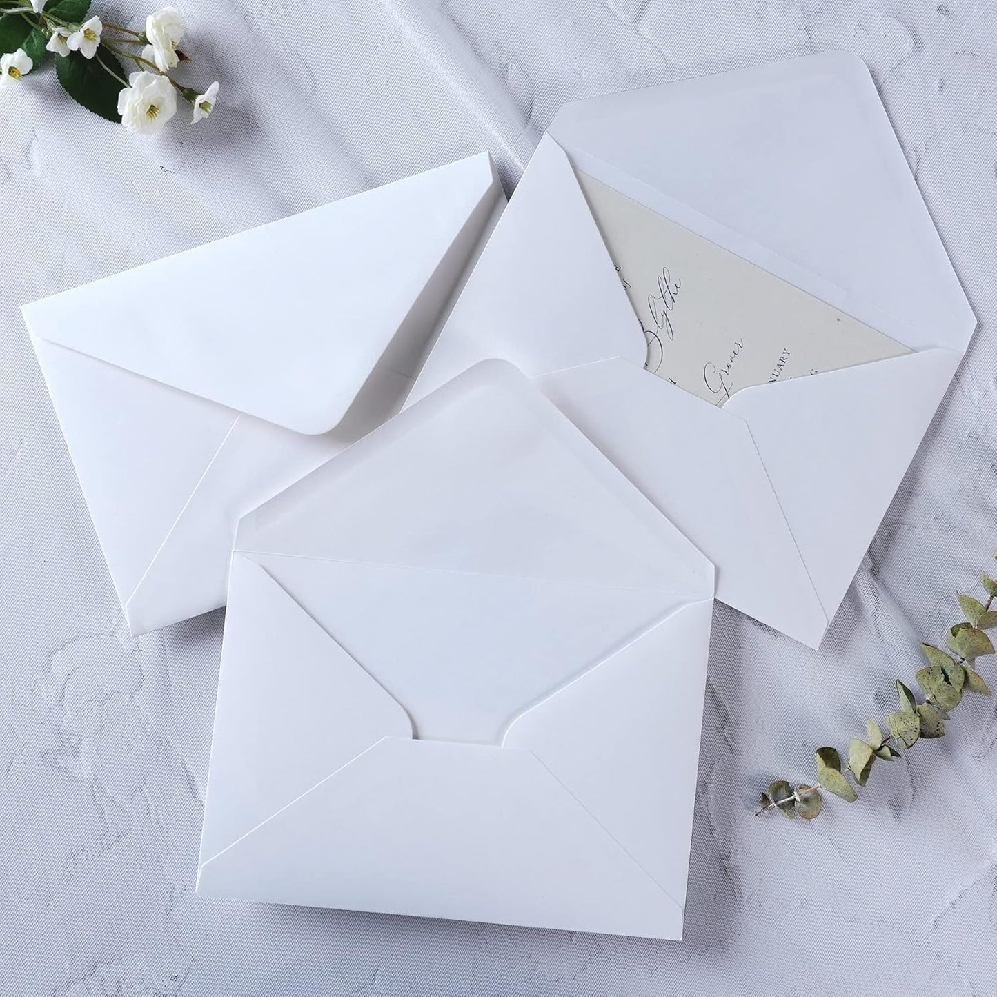PONATIA 50 PCS/Pack A7 Envelopes, 5.25 x 7.48'' White Envelope, Perfect For 5 x 7'' Wedding Invitation Cards, Christmas Gift Cards Envelopes, Acrylic Invitations, Photos