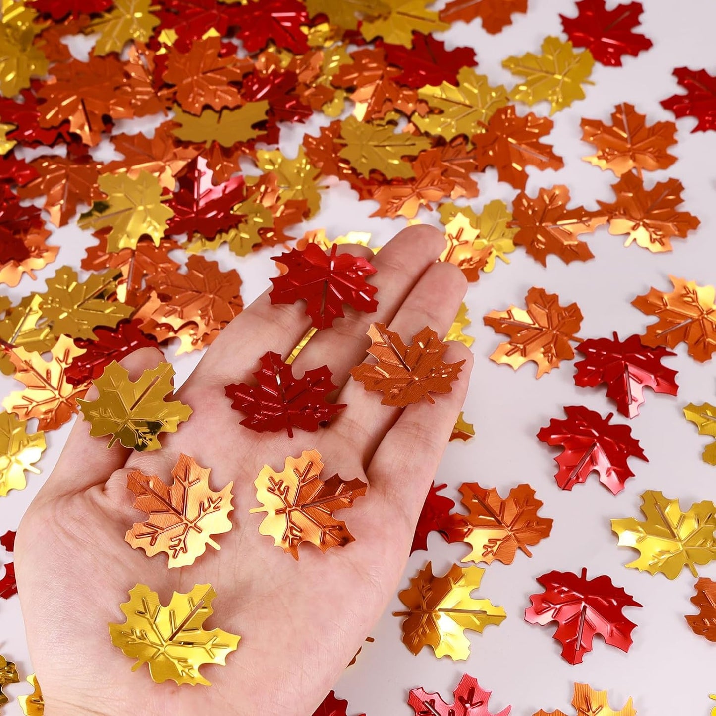 200 Pieces Fall Confetti, Thanksgiving Maple Leaves Acorn Sprinkles Foil Metallic Table Scatter Confetti for Fall Party