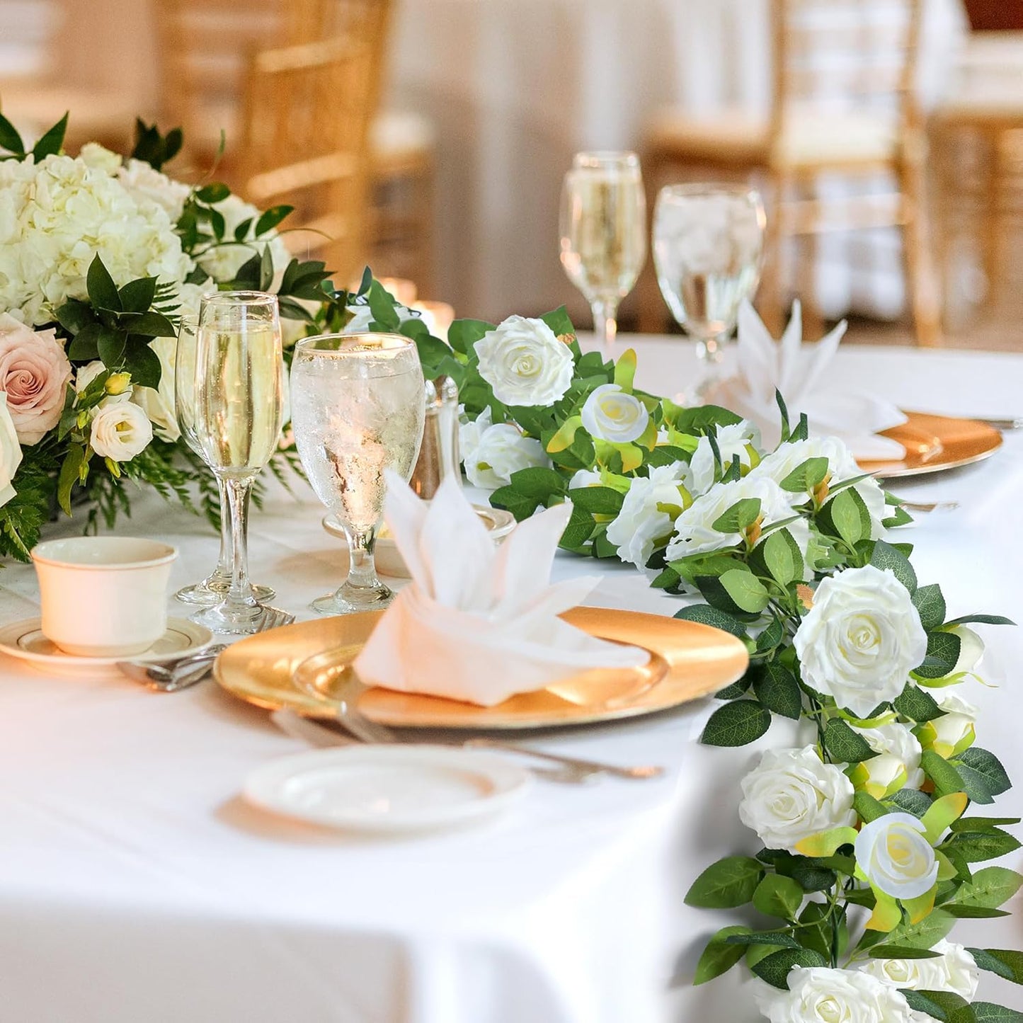 Sggvecsy 4Pcs 31Ft Artificial Rose Vine Fake Flower Garland Floral Garland Faux Silk Hanging Vine Rose Ivy Vines for Wedding Arch Party Wall Garden Ceremony Background Outdoor Decor (White)