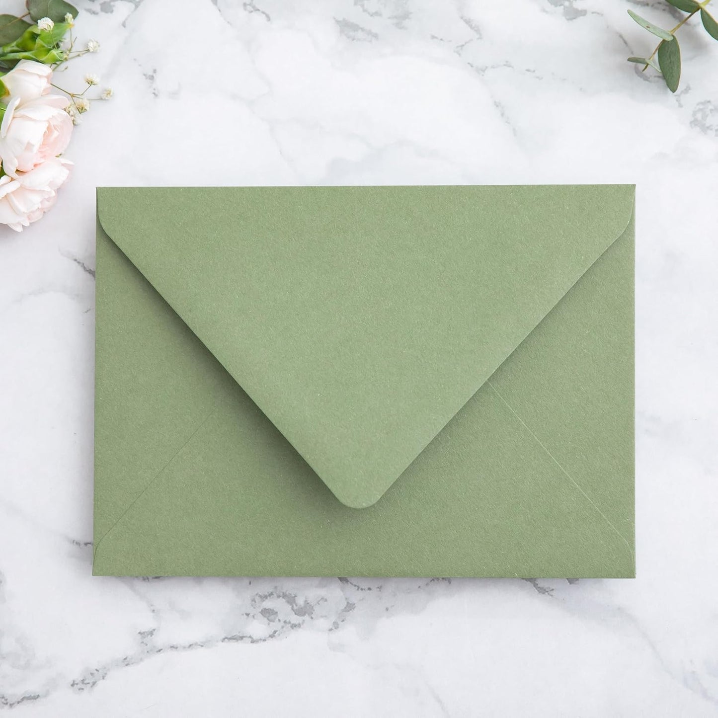 PONATIA 50PCS A7 Euro Flap Envelopes, 5.25 x 7.25'' Sage Green Flowers Liner Envelope for Wedding Invitations, Photos, Postcards, Greeting Cards, Christmas Gift, Acrylic Mailing, 5 x 7 Envelopes