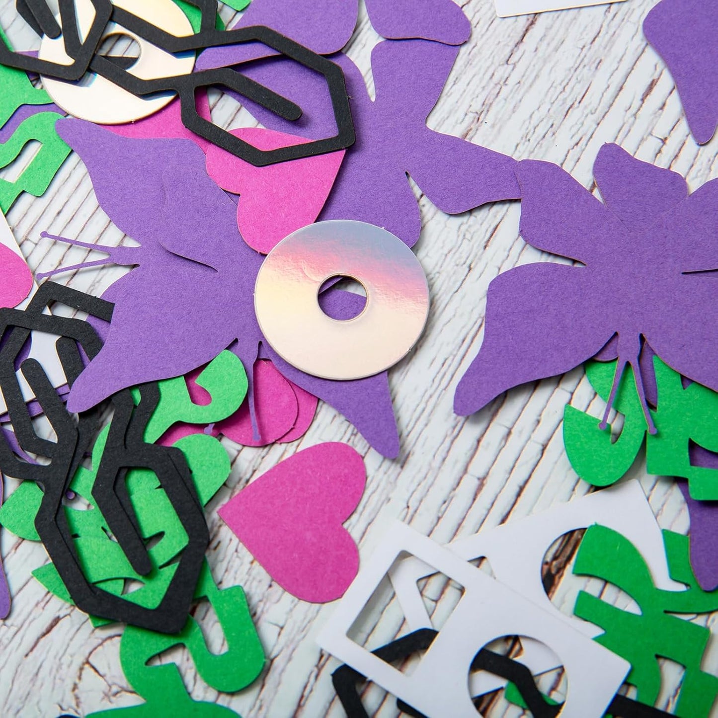 200 Pcs Y2K Party Confetti - Y2K Bachelorette Party Decorations - 2000s Theme - 90s Party Decorations - Y2K Party favors - Table Decor - 90s Cd Paper confetti - Birthday Party Supplies