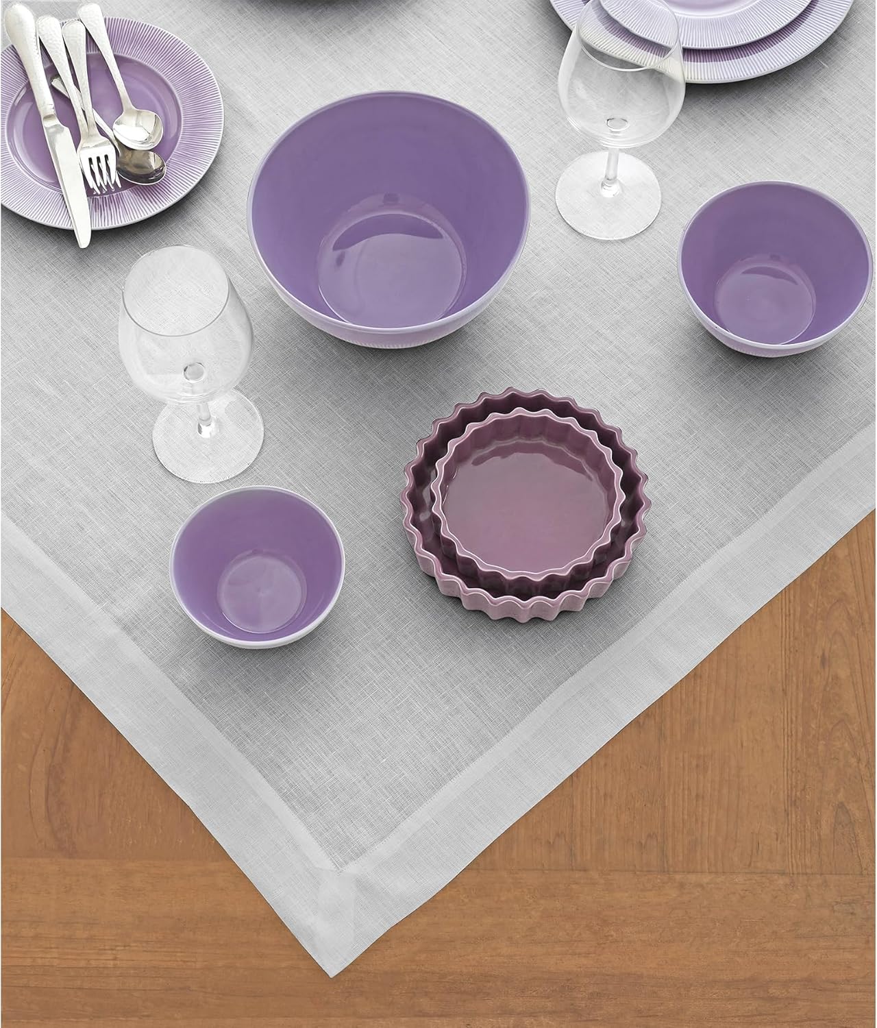 Solino Home Linen Tablecloth 52 x 52 Inch - 100% Pure Linen Silver Cloud Square Tablecloth - Fete, Machine Washable Table Throw for Fall, Autumn, Thanksgiving