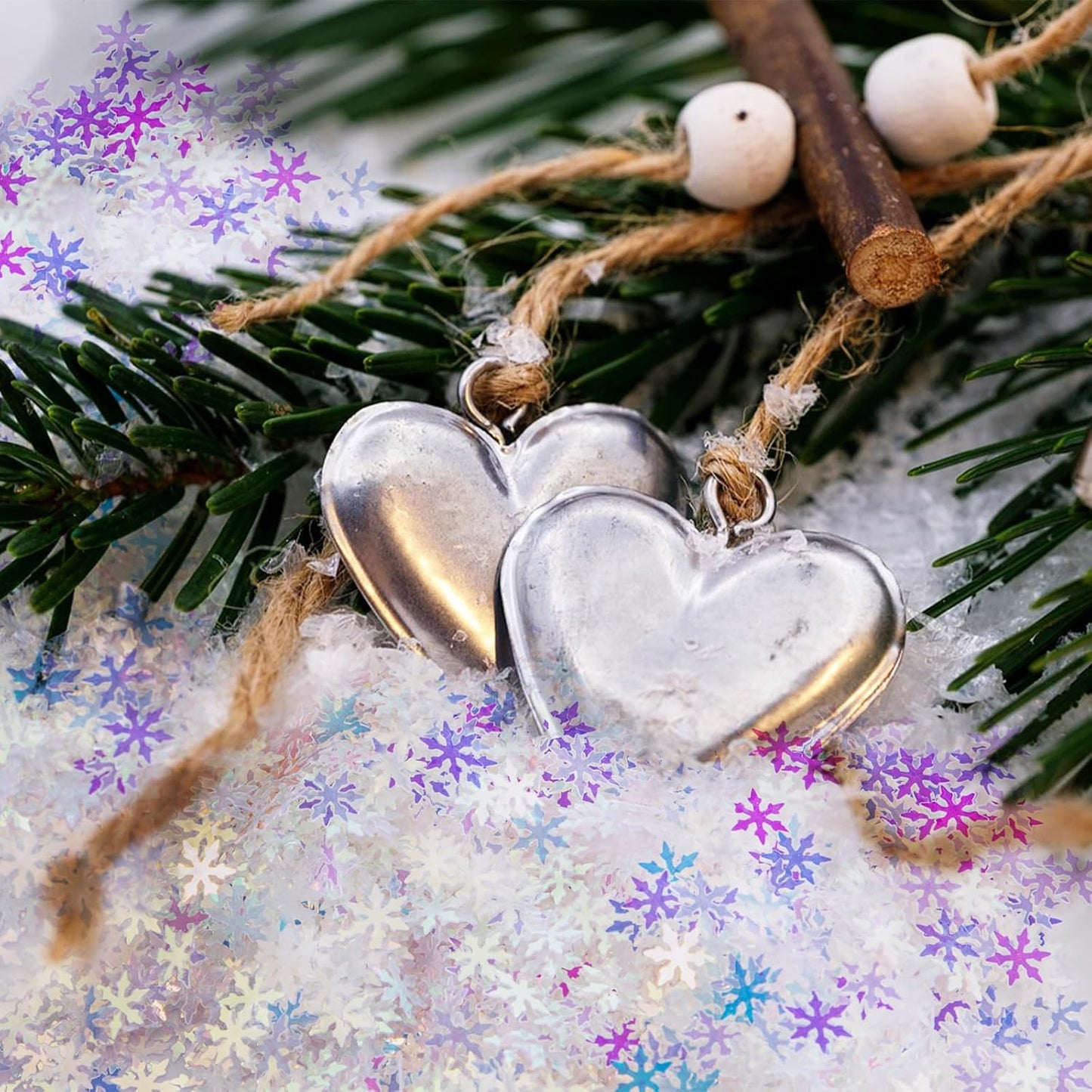 2000pcs/50g Christmas Snowflakes Confetti Decorations,Iridescent Snowflake Table Confetti Glitter Snowflake Sequins for Winter Wonderland Party Home Decoration