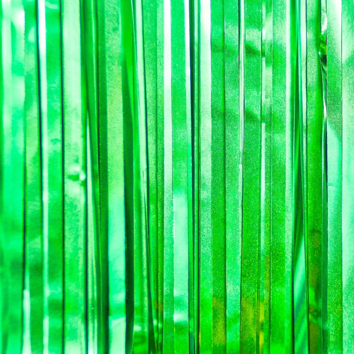 PartyWoo Green Streamers Backdrop 3pcs Green Tinsel Foil Fringe Streamer Curtains 8.2 FT Curtains Photo Backdrop for Graduation Birthday Dinosaur Jungle Golf Football Theme Party Decorations