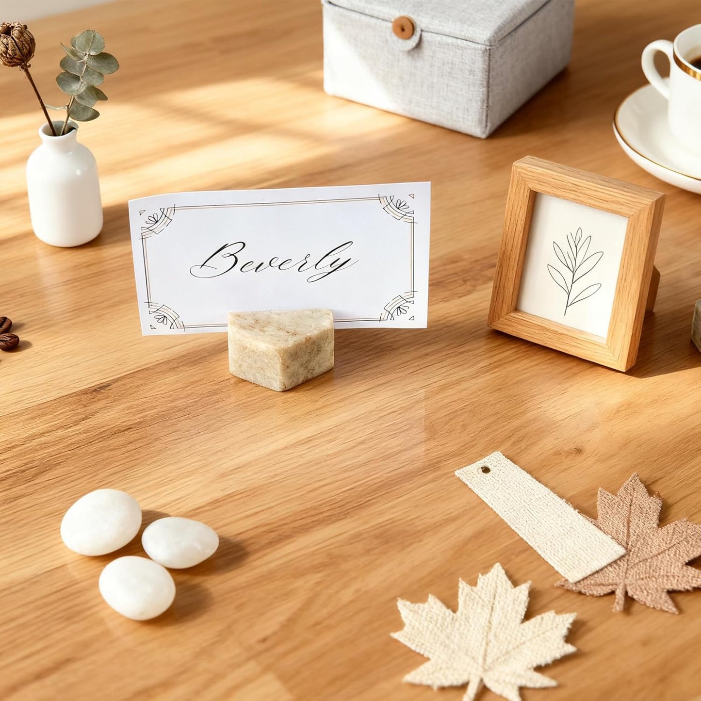 Marble Hexagon Place Card Holders, Exquisite Marble Photo Display Stands, 4 Piece Handmade Creative Card Stands, Multi-Use Place Sign Holders for Event Decor,Dinner Party and Wedding