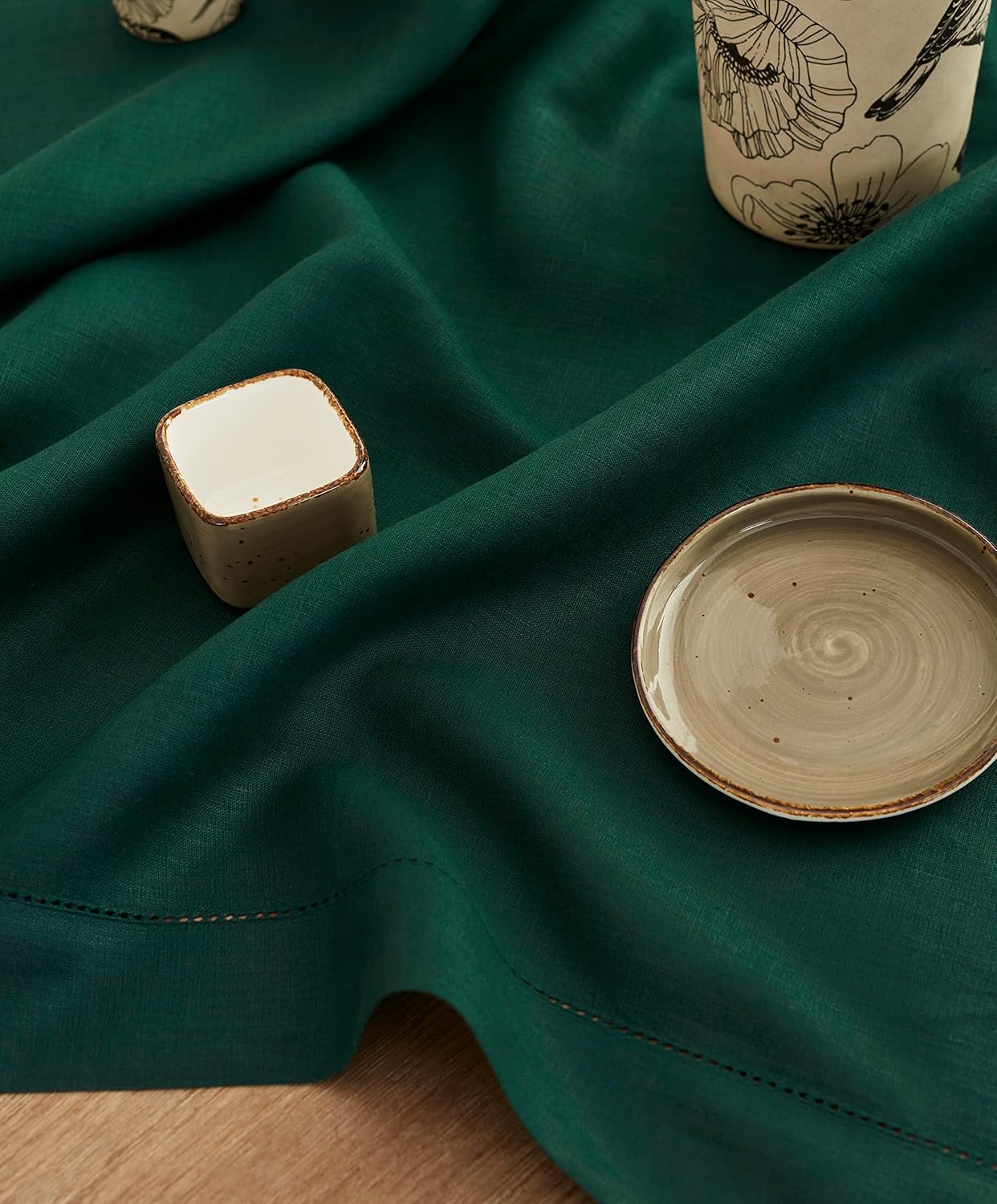 Solino Home Rainforest Green Linen Tablecloth 52 x 52 Inch - 100% Pure Linen Square Table Throw - Classic Hemstitch, Machine Washable Table Cloth for Fall, Autumn, Thanksgiving, Christmas, Holiday