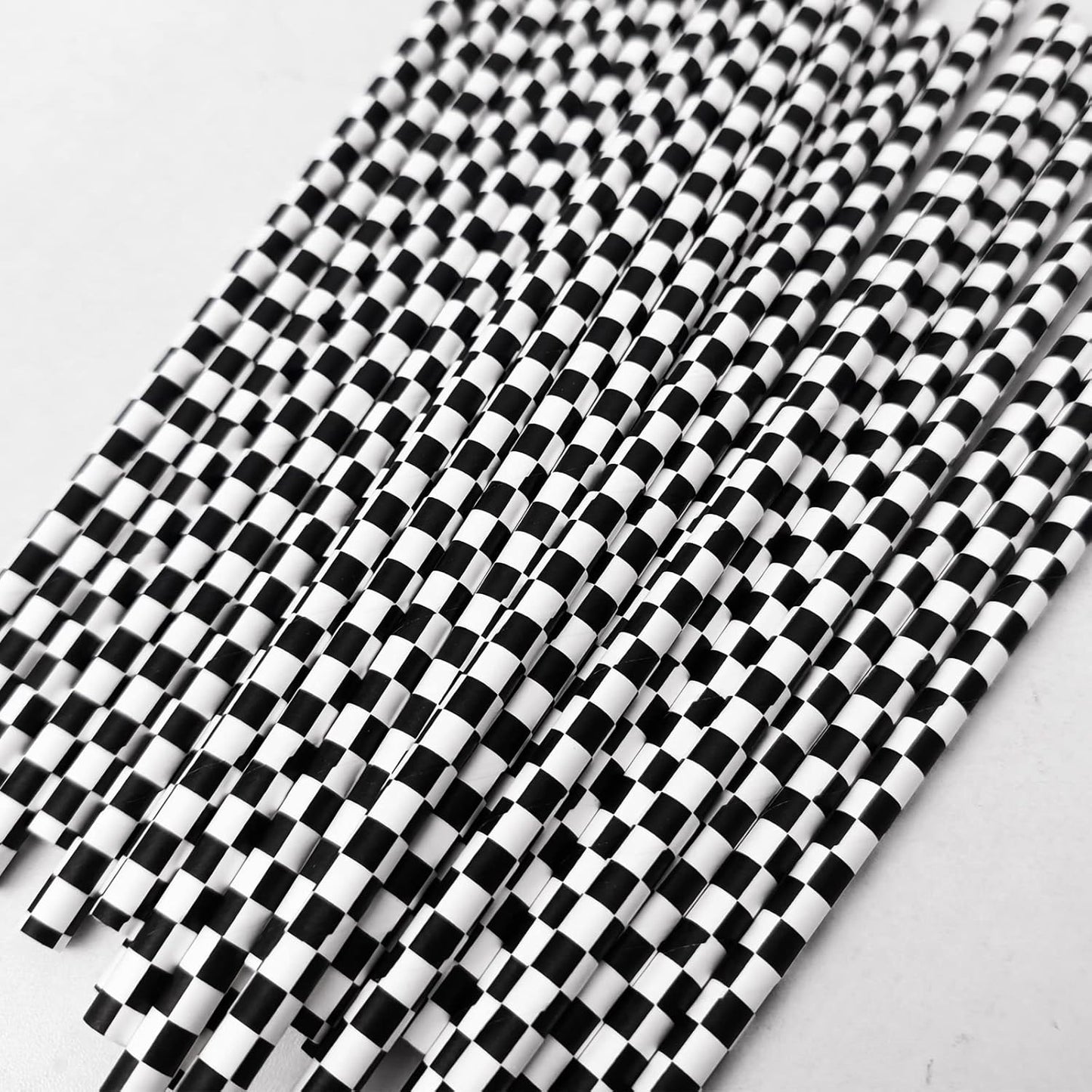 50 Pcs Checkered Flag Paper Straws Racing Car Straws Black and White Checkered Drinking Straws for Racing Birthday Party Decorations, Standard, Black/White