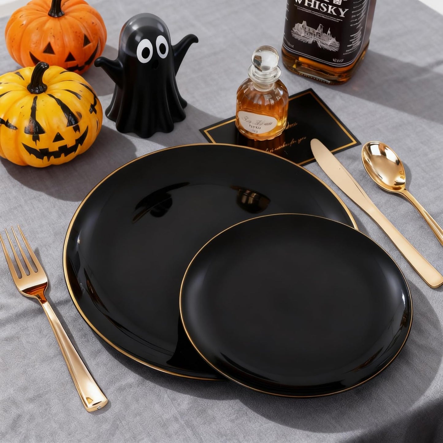 KIRE 100PCS Black and Gold Plates - Black Plastic Plates Disposable with Gold Rim for Halloween Party/Wedding/Birthday Include 50Pcs 10.25inch for Dinner and 50Pcs 7.5inch for Dessert/Salad