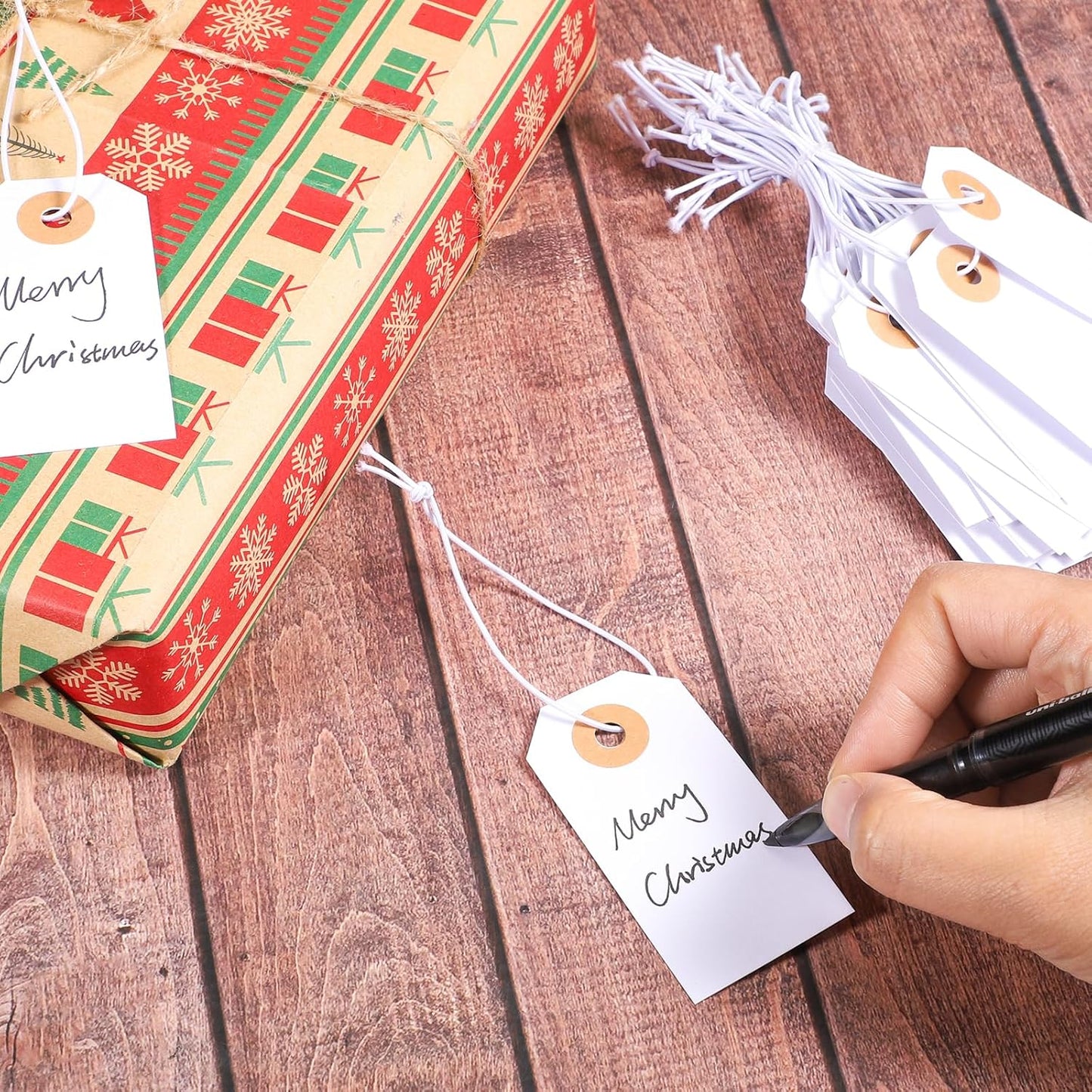 Prudiut 100 Pack Gift Tags with Elastic String White Price Tags Marking Hang Tag Attached Reinforced Hole Writable for Christmas Gifts Inventory Tag Stocking Stuffers 2.75'' x1.37''