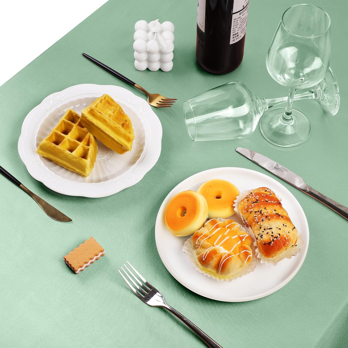 TURSTIN 1 Pack Sage Green Satin Tablecloth 102 x 58 Inch Overlay Satin Table Cover Rectangle Bright Silk Tablecloth Smooth Fabric Table Decoration for Wedding Banquet Party Events