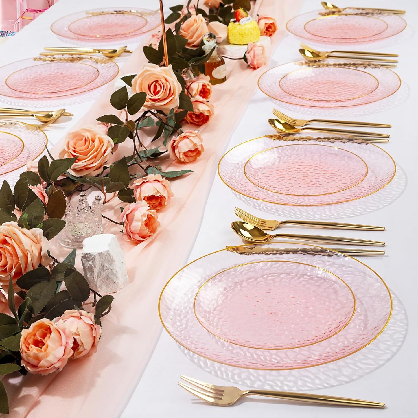 Rubtlamp 100 Pcs Pink And Gold Plastic Plates - 10 inch Clear Pink Gold Dinner Plates - Hammer Pattern Design - Fancy Disposable Plates - Heavy-Duty Party Plates Ideal for Mother's Day