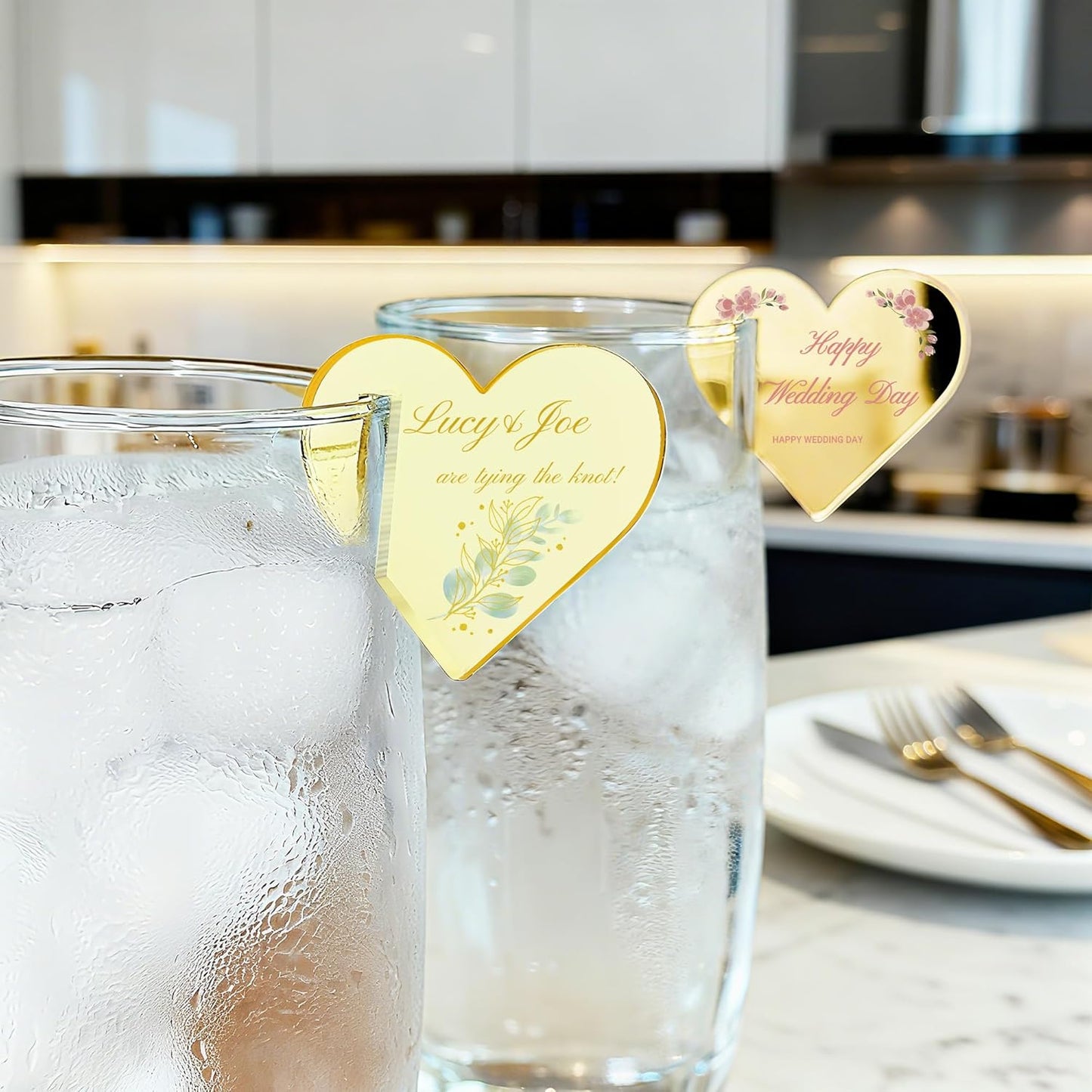 100 Pcs Wine Glass Name Tags, Personalized Wedding Drink Tags Reusable Circle Acrylic Labels Rim of Glass, Drink Markers to Write for Wedding Engagement Birthday Party Decorations