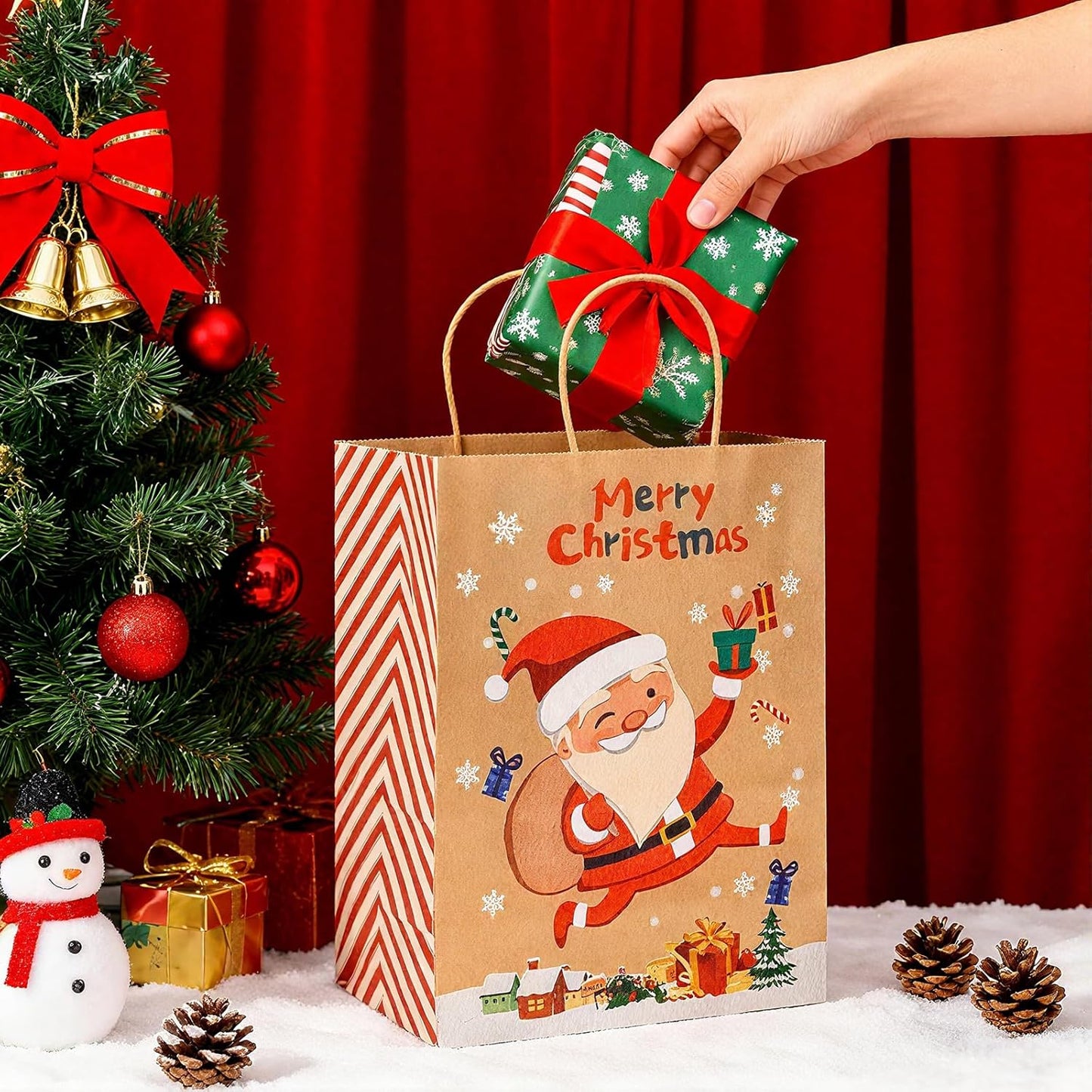 LYLIN 10Pcs Kraft Christmas Gift Bags, Christmas Tote Bags with Handles for Holiday, Reusable Xmas Treat Bags for Wrapping Gifts, Party Favors and Holiday Decor (5 Medium, 5 Small)