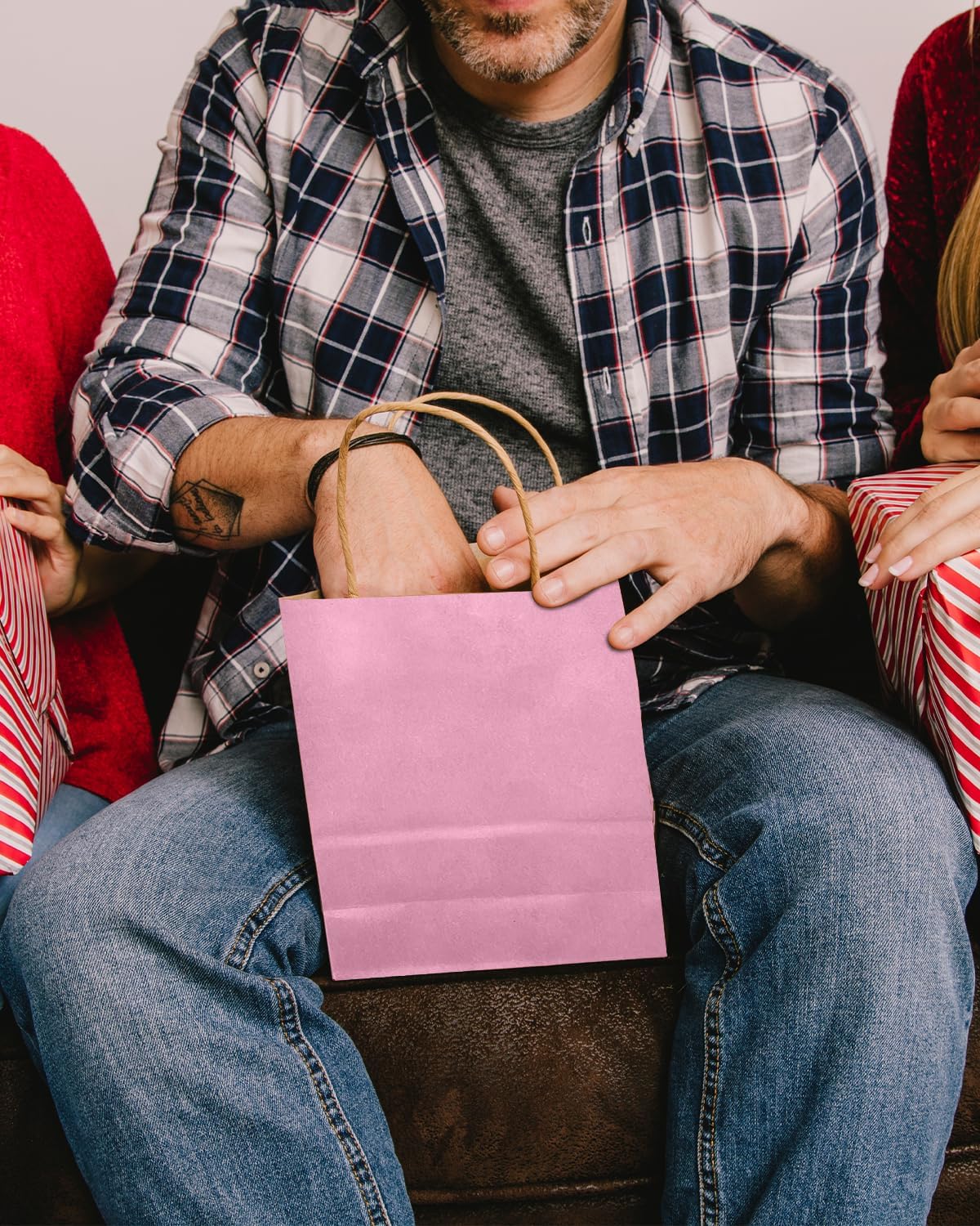 qiqee Purple Gift Bag with Handles Bulk 24Pcs Paper Bags -8.3"x6"x3. 15" Party Favor Bags - Solid Color