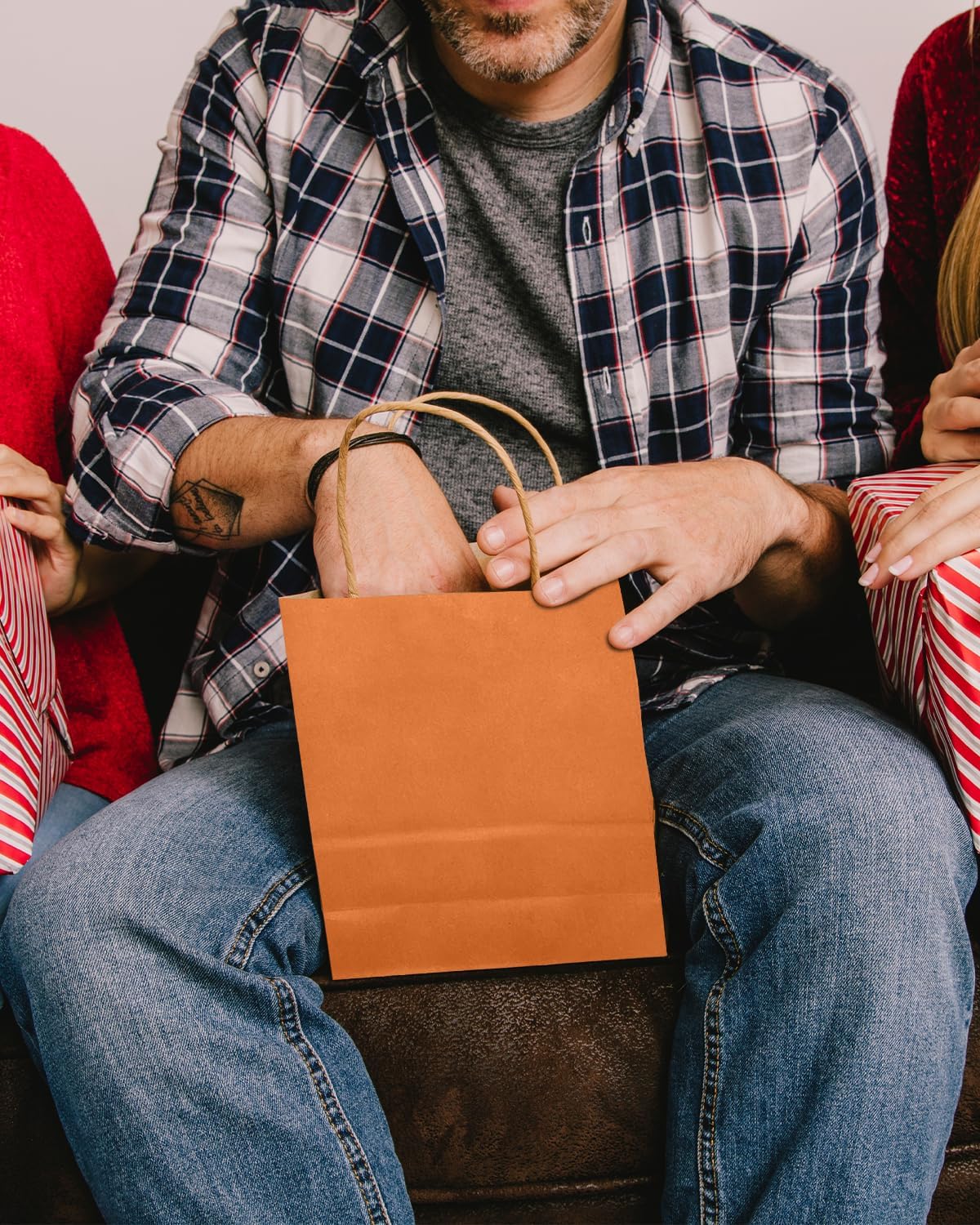 qiqee Classic Orange Gift Bag with Handles Bulk 24Pcs Paper Bags -8.3"x6"x3. 15" Party Favor Bags - Solid Color