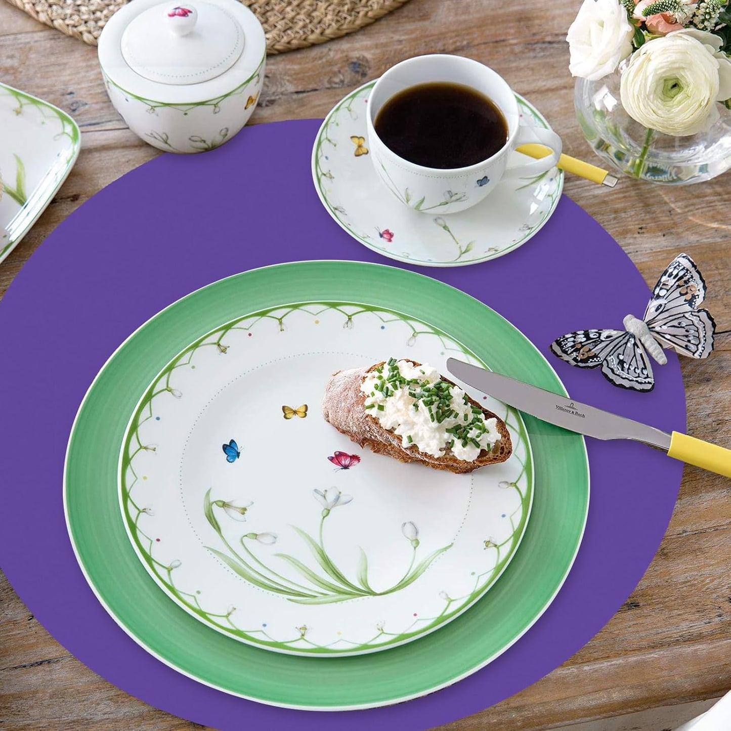 50 Pieces Purple Paper Place Mats Round Disposable Table Mats Purple Paper Doilies Decorative Placemats for Wedding Banquet Party Home Dining Tableware Decor