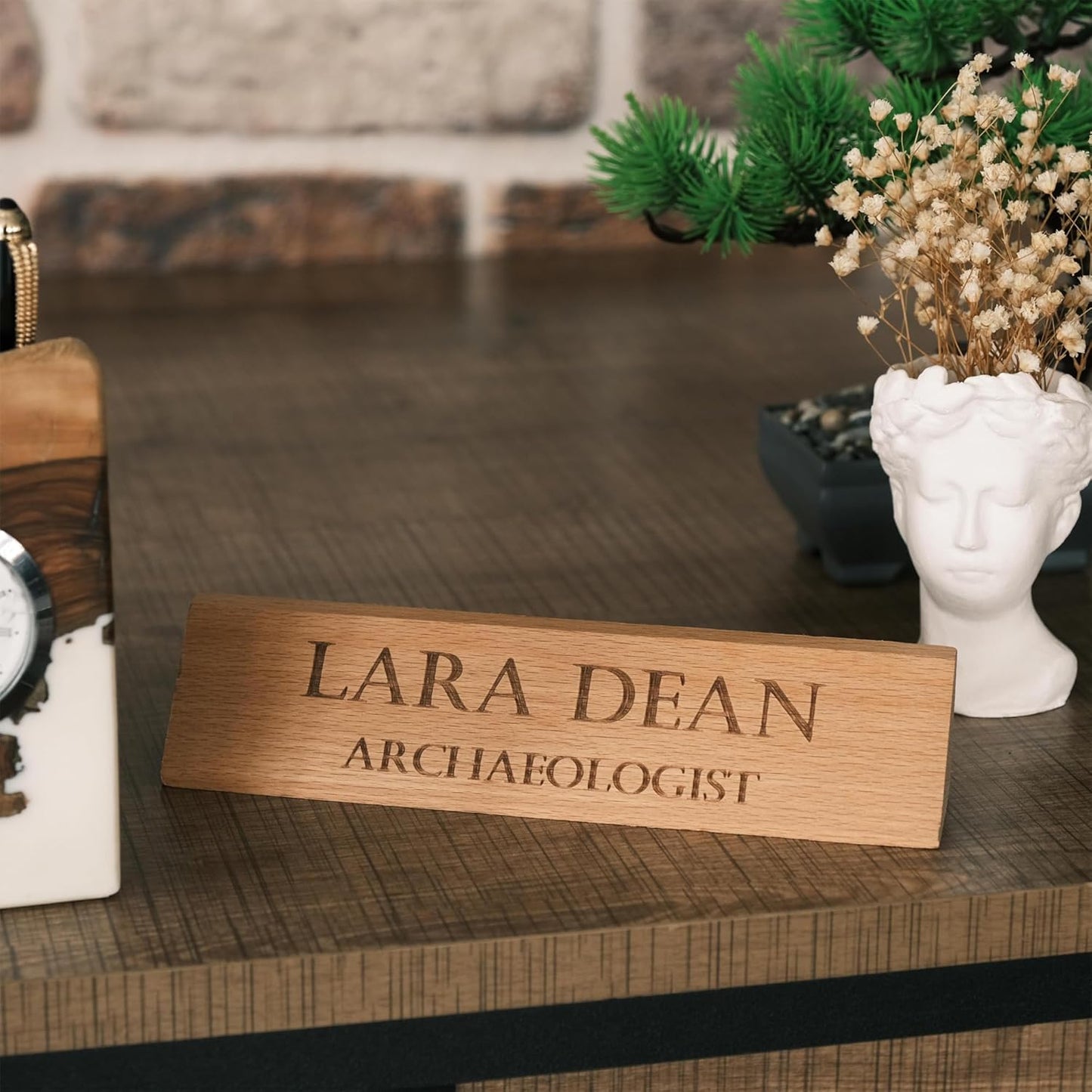 Custom Wooden Desk Name Plate – Personalized Engraved Name & Title Sign – Natural Wood Office Decor for Doctor, Teacher, Boss, Nurse, or Employee – Handmade Professional Desk Gift