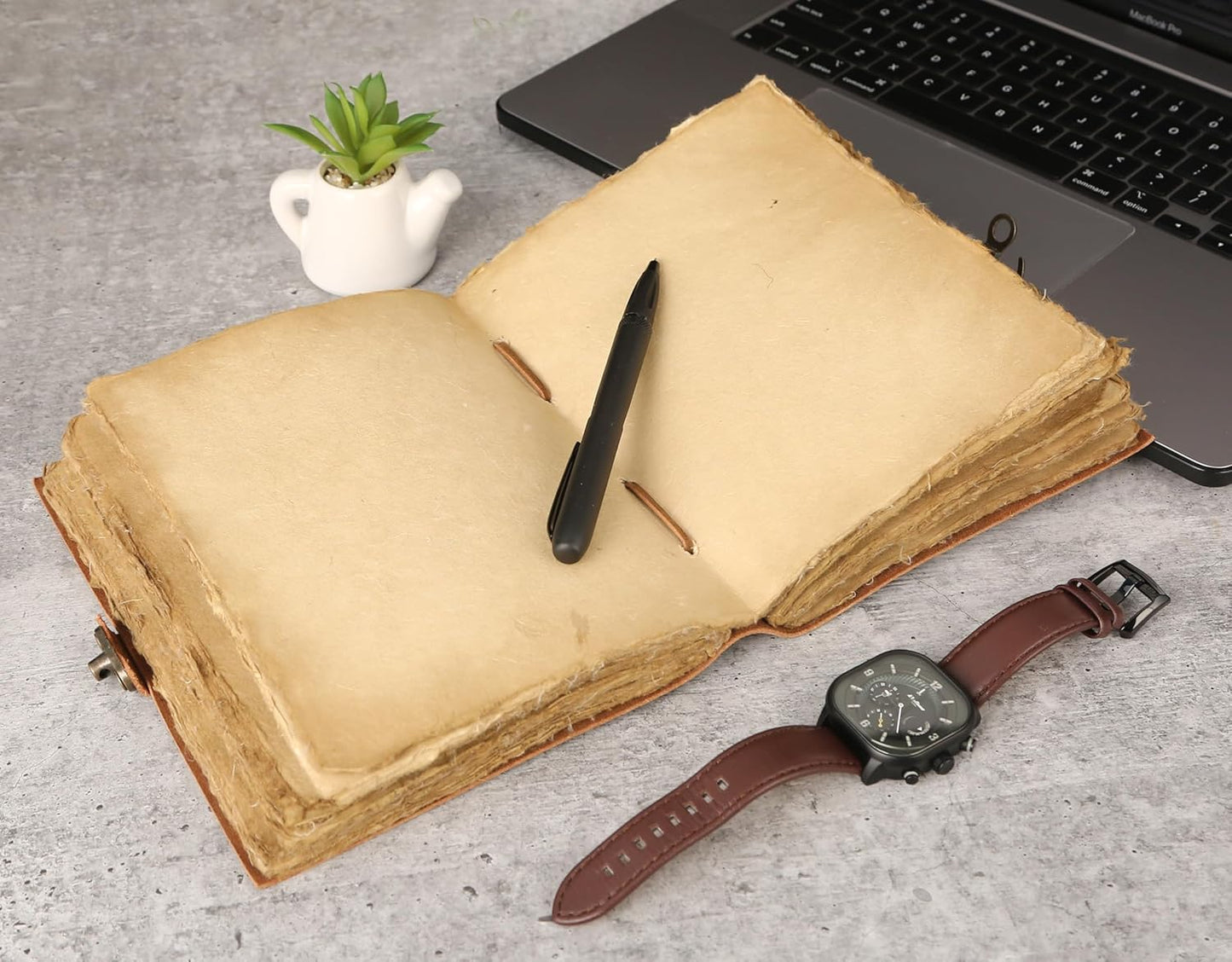 Vintage Leather Journal Handmade Buffalo Non-Refillable Deckle Edge Paper – Leather Bound Journal for Women Men Vintage C-Lock Closure Ideal for Writing & Travel for Artists