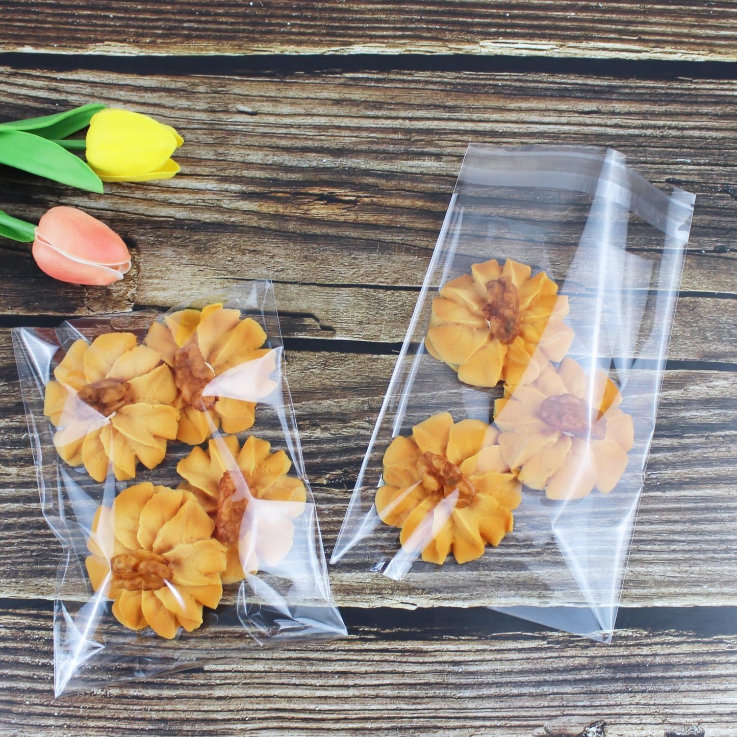 PigPotParty 5''x 7" Clear Plastic Cellophane Gift Wrap Bags, 100 Pcs Small Self Sealing Cookie Bags for Gift, Party favor, Candy, Treat, Goodies, Snack, Self Adhesive Resealable