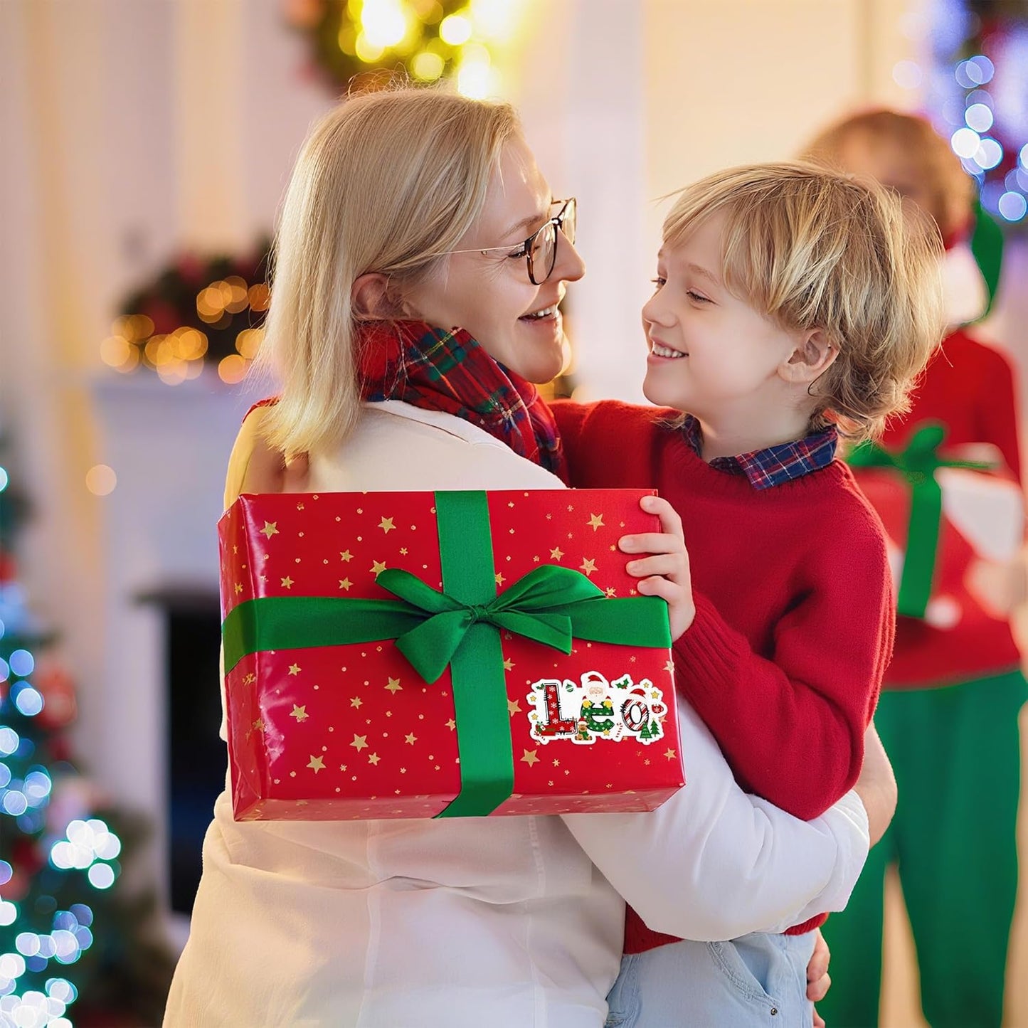 Custom Christmas Gift Tags Self Adhesive Christmas Cartoon Theme Name Tags Stickers for Gifts Presents Wrapping Paper Xmas Gifts Decorations for Family Son Daughter