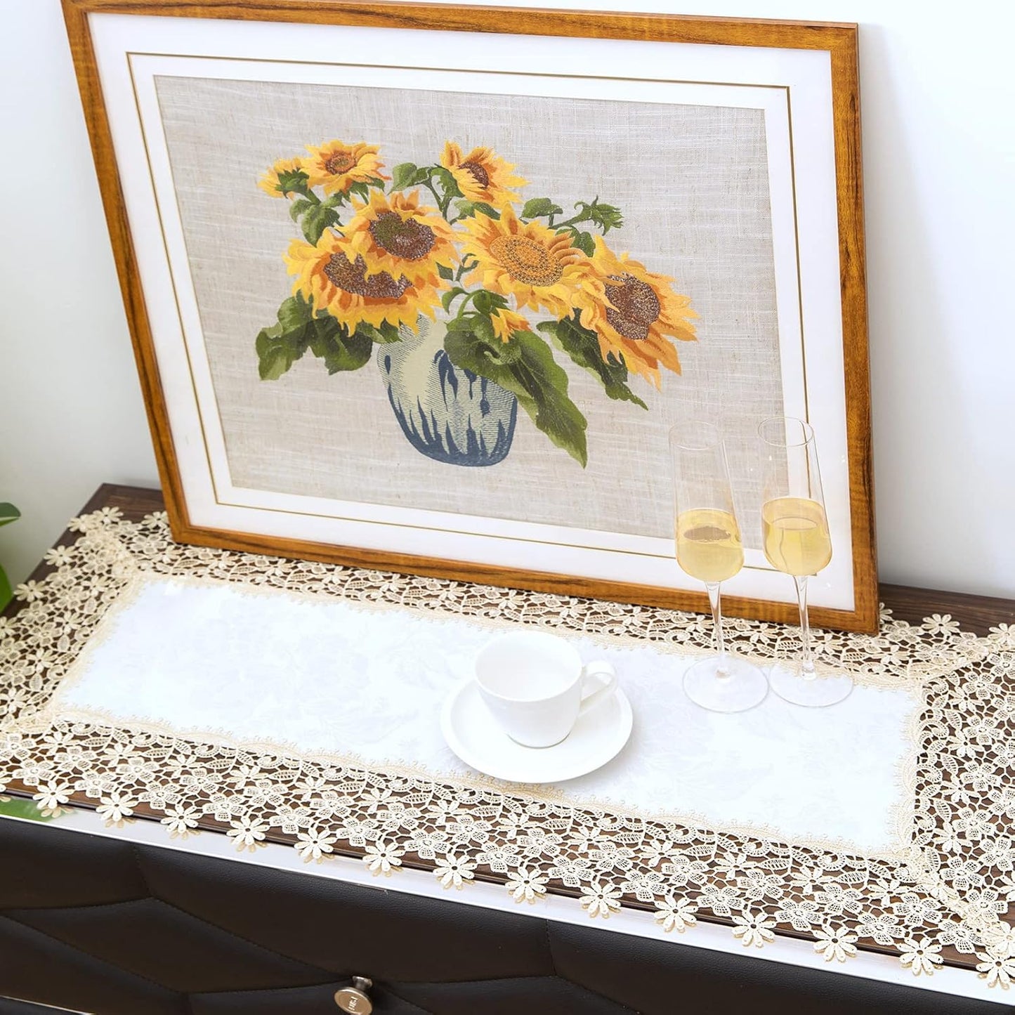 Beige lace Premium Rectangle Farmhouse Table Runner Waterproof OilProof SpillProof AntiShrink Soft Wrinkle Resistant Decorative Fabric Table Cover Kitchen Dinning Party Wedding Banquet