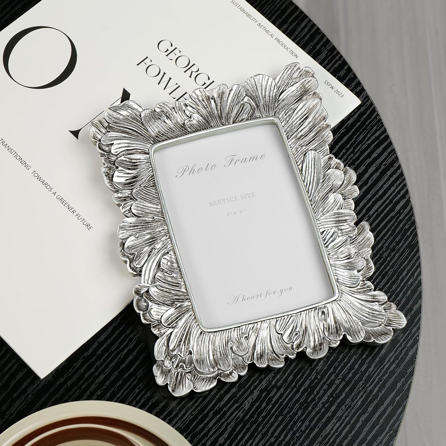 4x6 Silver Picture Frame, Vintage Silver Palm Leaves Textured Hand-Crafted Resin Frames with Glass Front, Elegant Retro Rustic Design Photo Frame for Wall and Tabletop Display Home Decor