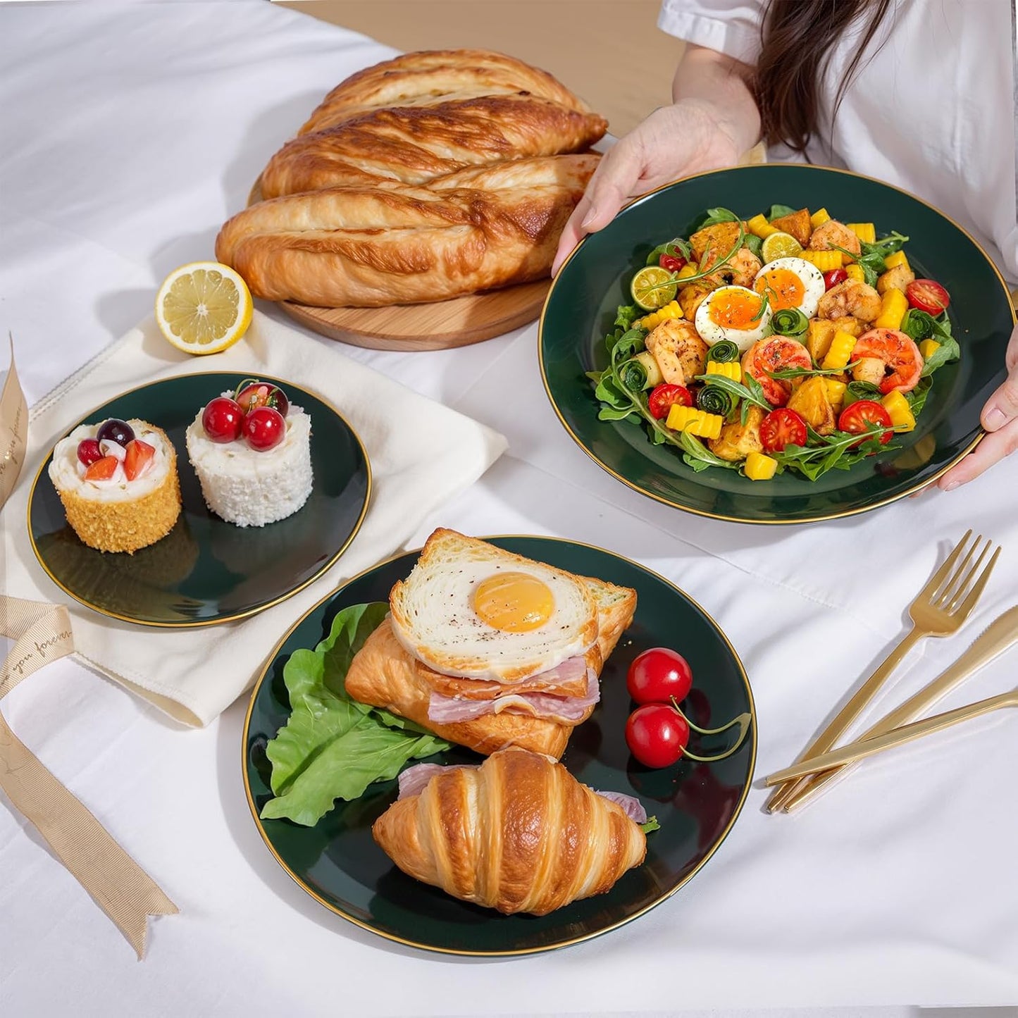 bUCLA 100PCS Green Plastic Plates - Heavy Duty Green Disposable with Gold Rim Include 50 Dinner 10 inch & 50 Dessert 7 inch Plates, Ideal for Party & Christmas