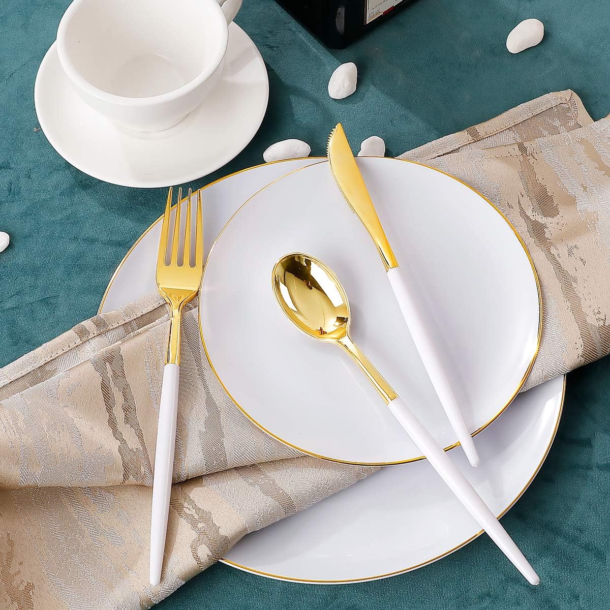 Supernal 150pcs White and Gold Plastic Plates,Gold Plastic Silverware,White Dinnerware Set Includes 60 Plates,30 Forks,30 Knives,30 Spoons For Weddings Celebrations