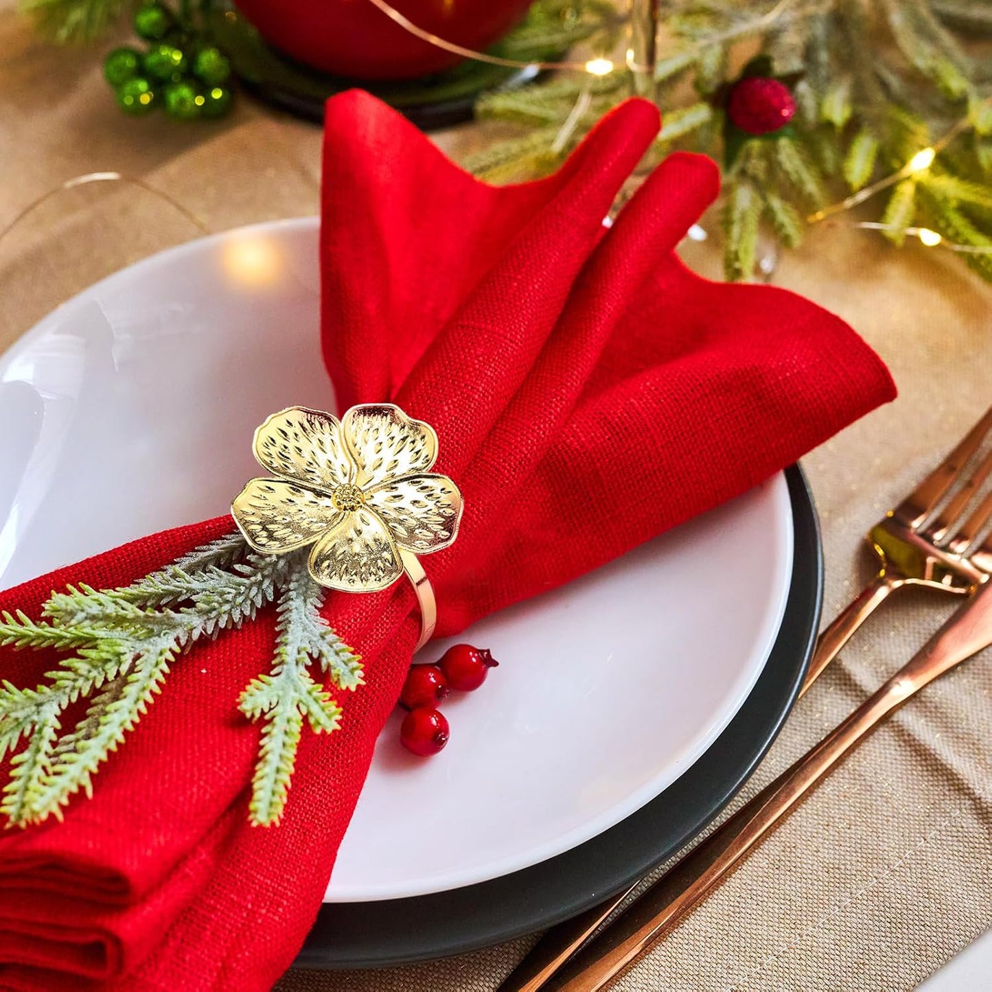 Bokon 50 Pcs Gold Napkin Rings Metal Napkin Holders Rings Bulk for Dining Anniversary Wedding Dinner Birthday Holiday Party Banquet Table Decoration (Flower)