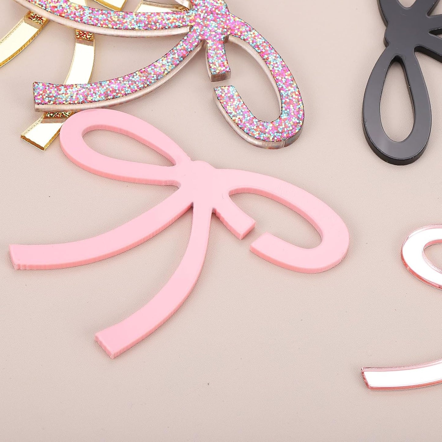 PATIKIL 50 Pcs Bows Drink Tags, Acrylic Wine Glass Charms Reusable Drink Markers for Party Wedding Birthday and Events Accessories, Laser