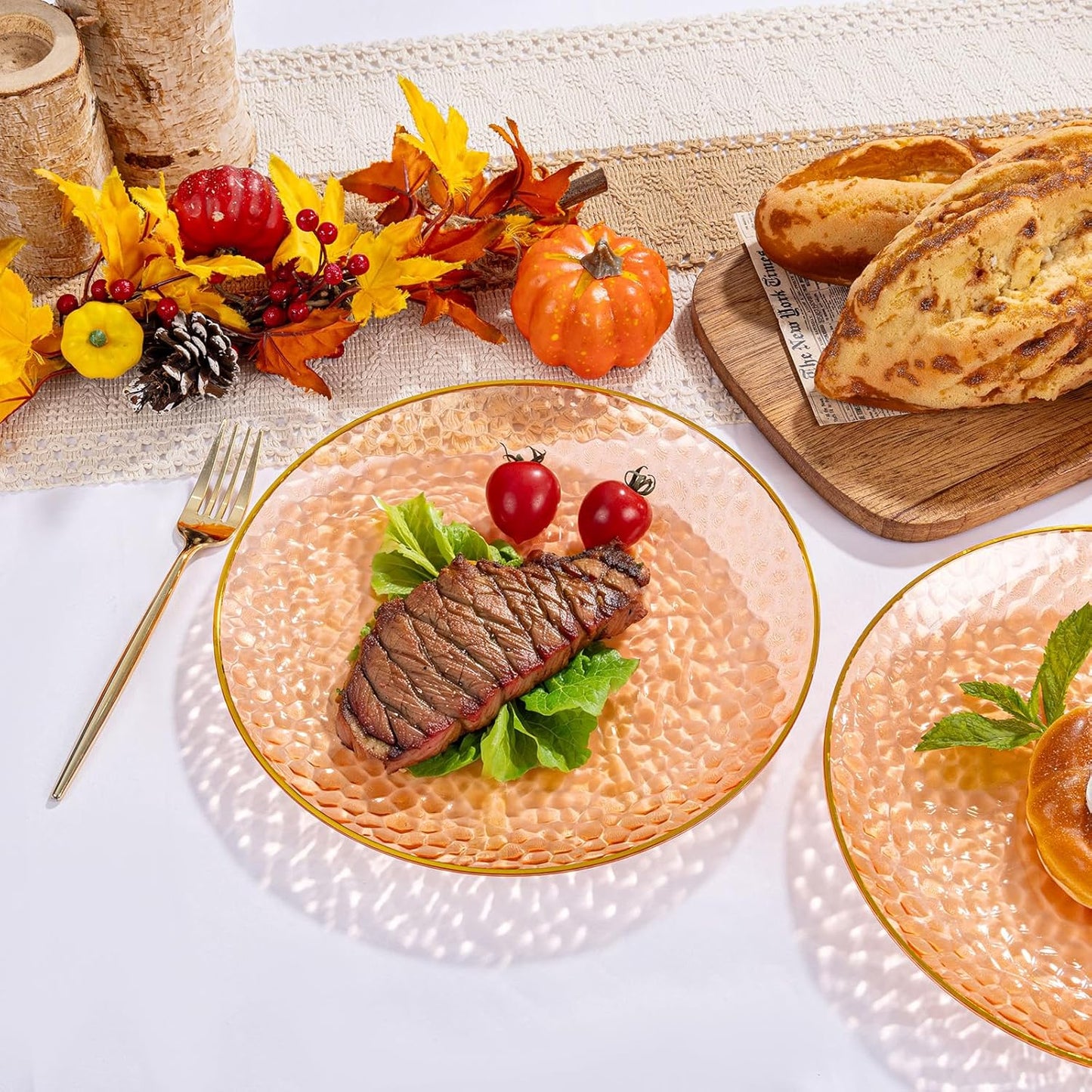 Rubtlamp 100Pcs Thanksgiving Plastic Dinner Plates, 10 Inch Disposable Orange Dinner Plates, Heavy Duty Plates with Gold Rim, Hammered Disposable Plastic Party Plates For Event Party