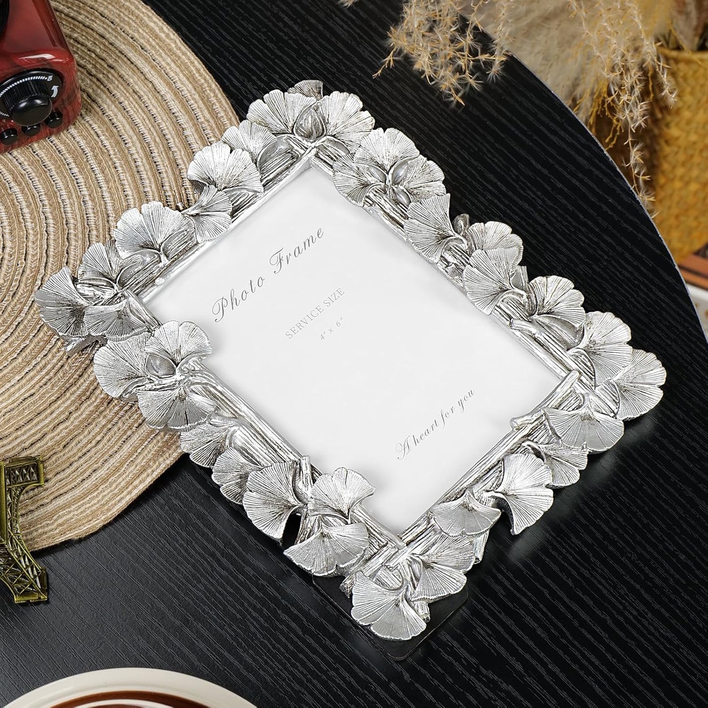 Cuspin 4x6 Silver Picture Frame, Vintage Silver Ornate Leaf Textured Hand-Crafted Resin with Glass Front Antique Photo Frame for Tabletop Display, Retro Design Home Decor