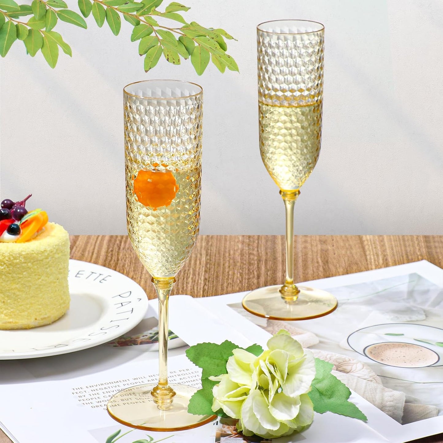 XUWAIDSGN 48 Pack Amber Detachable 2 piece Champagne Flutes 5.5 Oz Unbreakable Plastic Mimosa Disposable Champagne Glasses Drinking Cups Stemmed Reusable Wine Toasting Glasses for Wedding