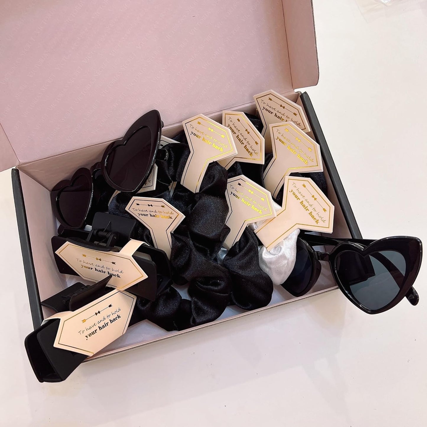 18pcs Bridesmaid Scrunchies Proposal Gifts Bachelorette Hair Claws Clips Girls heart sunglasses for Wedding Party Favors(White&Black)