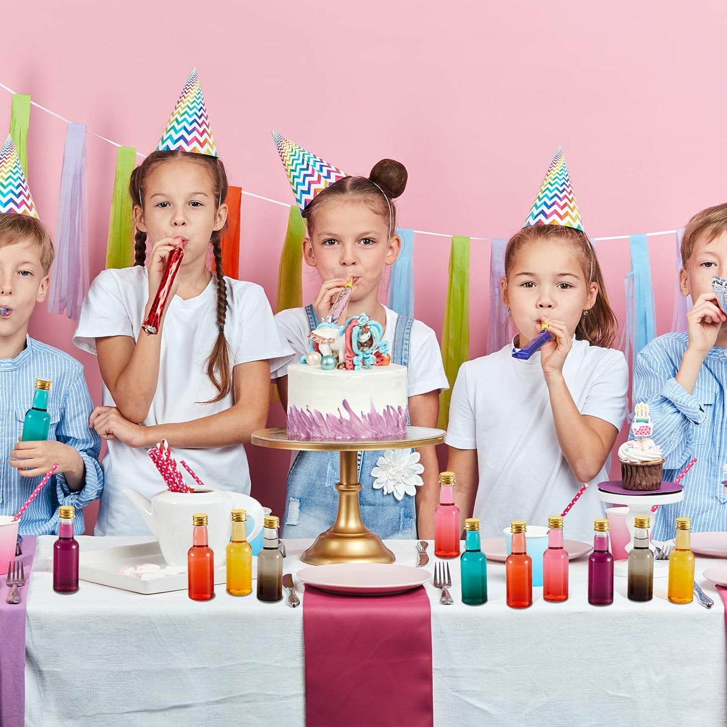 Zubebe 200 Pcs Mini Liquor Bottles 1.7 oz Plastic Empty Spirit Bottle with Screw Cap Liquid Funnel Easy Pouring(Gold)