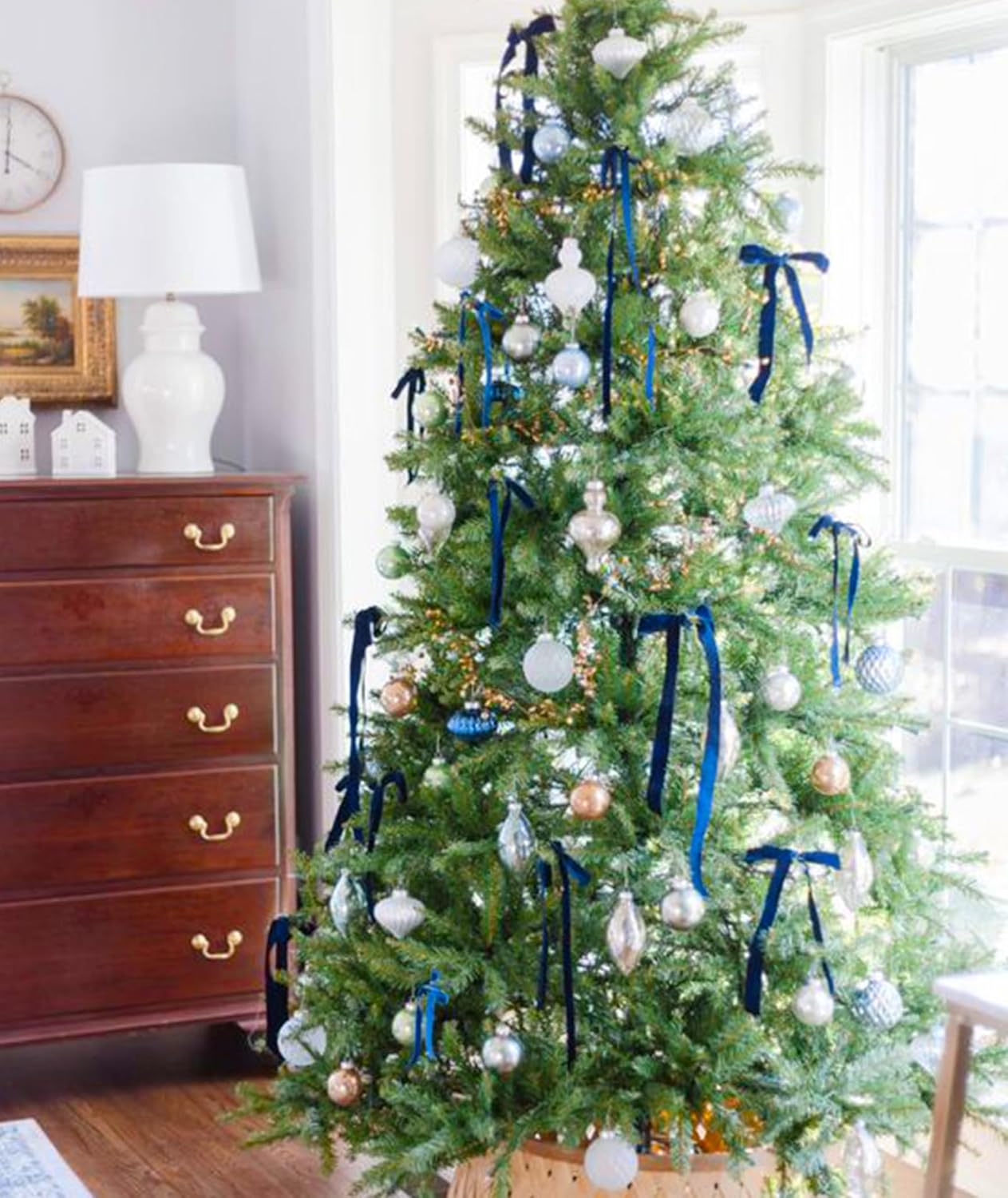 Royal Blue Velvet Ribbon 5/8'' 25 Yards for Christmas Tree, Gift Wrapping, Flower Bouquet, Wreath Decorations, Bow Making