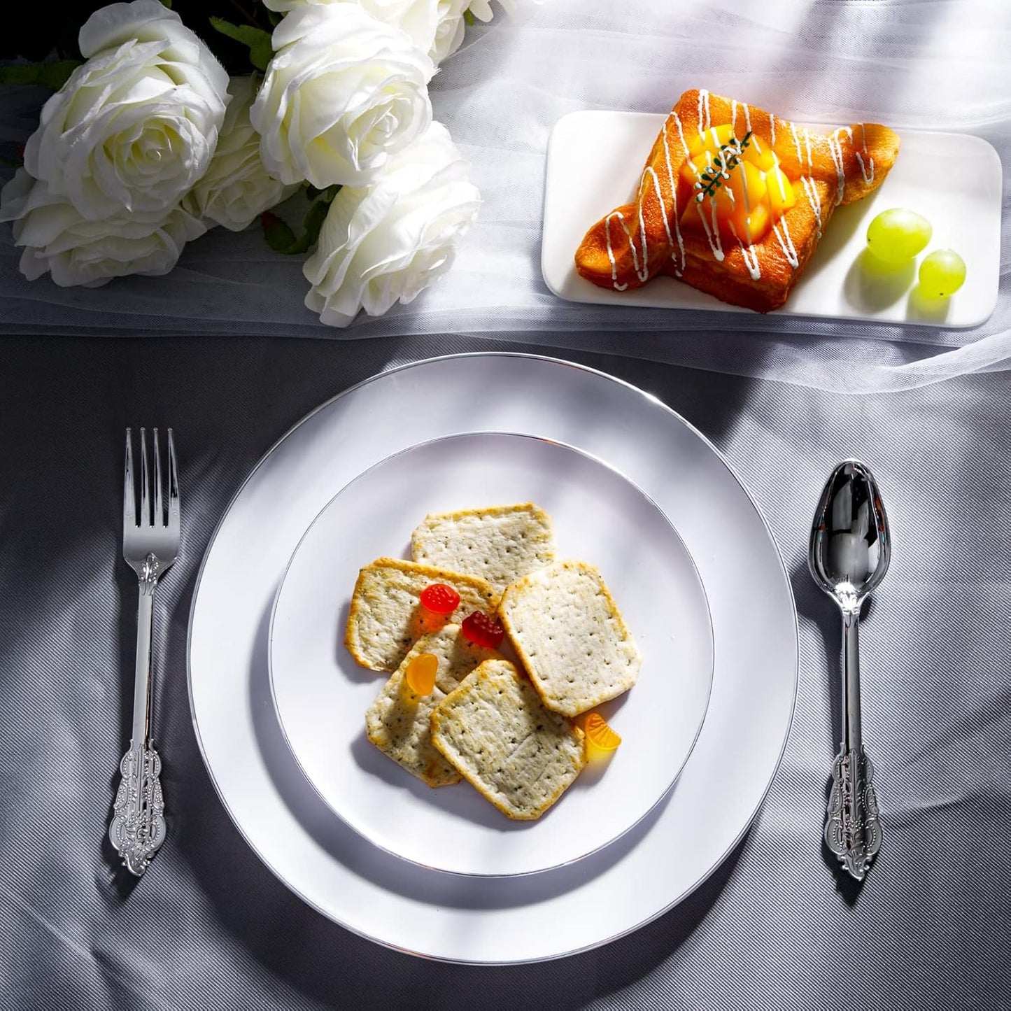 KIRE 100PCS Silver Plastic Plates - Heavy Duty White Disposable Plates with Silver Rim for Party/Wedding - Include 50Pcs 10.25inch Dinner Plates and 50Pcs 7.5inch Dessert Plates for Christmas