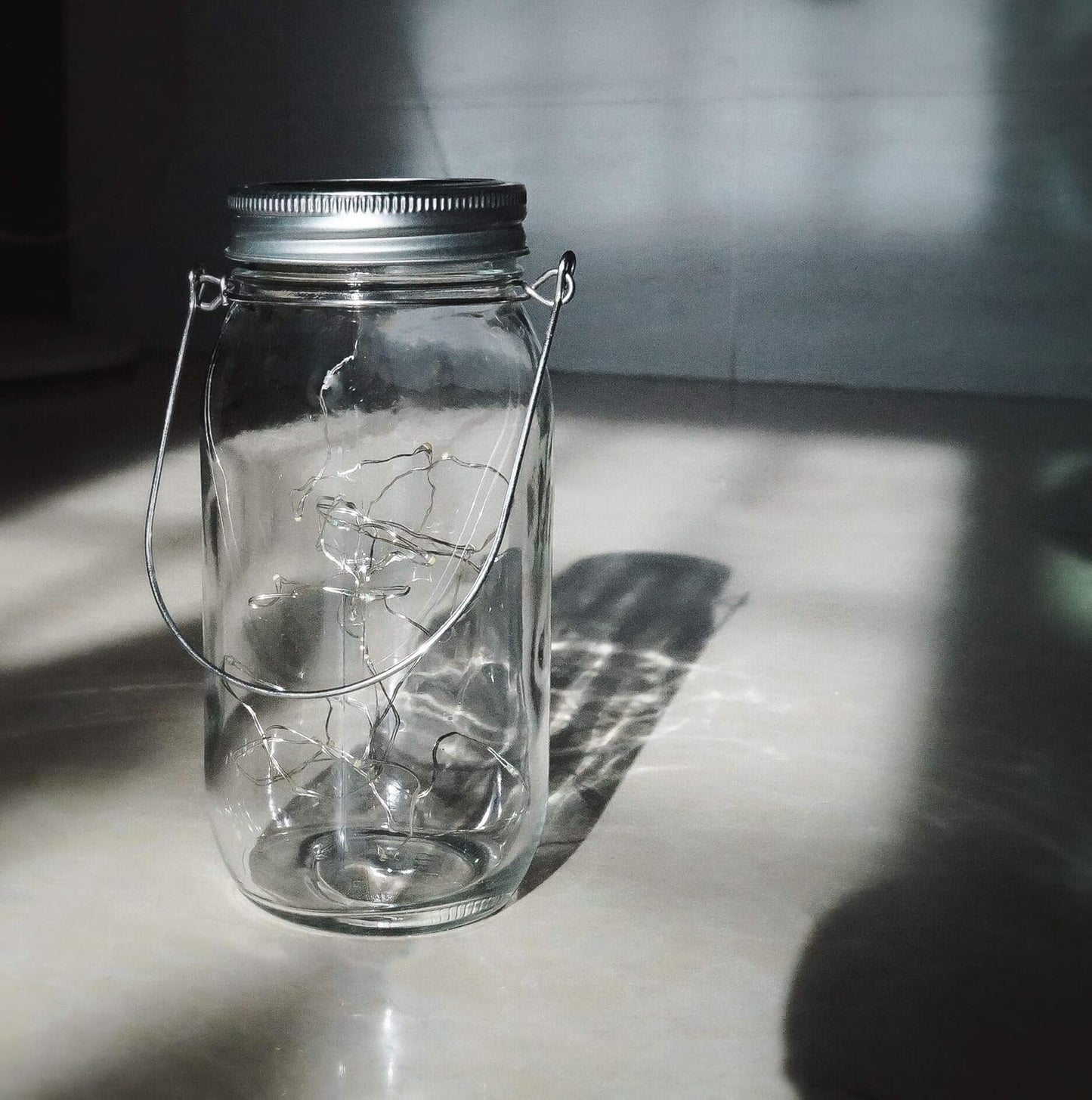 Solar Mason Jar Lights 30 LED, 6 Pack Large Size Hanging Glass Jar Starry Fairy Lights, Solar Lanterns for Outdoor Patio Party Garden Decor