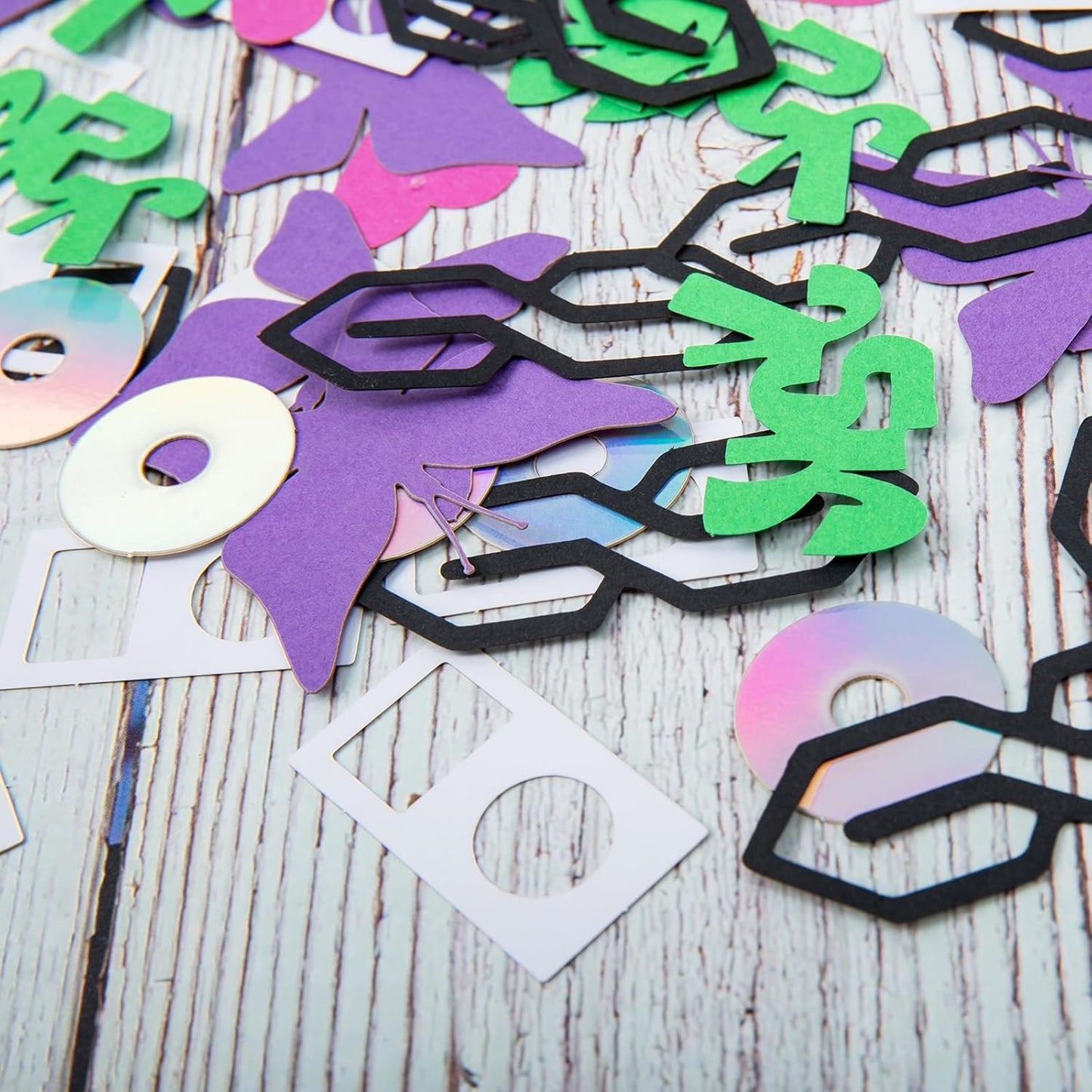 200 Pcs Y2K Party Confetti - Y2K Bachelorette Party Decorations - 2000s Theme - 90s Party Decorations - Y2K Party favors - Table Decor - 90s Cd Paper confetti - Birthday Party Supplies