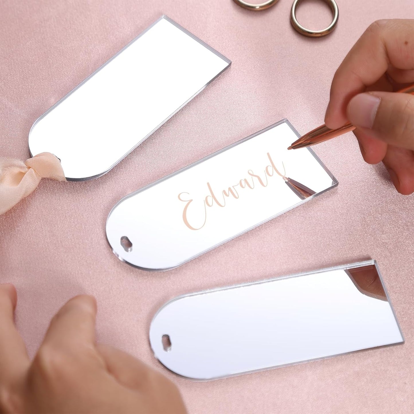 UNIQOOO 20 Pcs Mirror Silver Acrylic Place Cards, 3.9x1.6 inches DIY Blank Hanging Tags, Perfect for Wedding Table Decor, Birthday, Centerpiece, Decoration, Party, Anniversary, Event