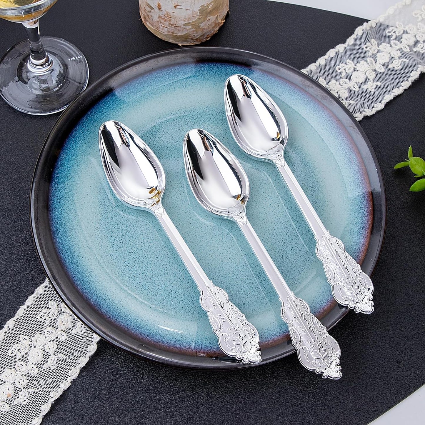 WDF 100 Piece Silver Plastic Spoons Disposable - 6.93 Inch Baroque Silver Silverware for Dessert Cake - Heavy Duty Plastic Spoons for Christmas Party, Wedding or Daily Using