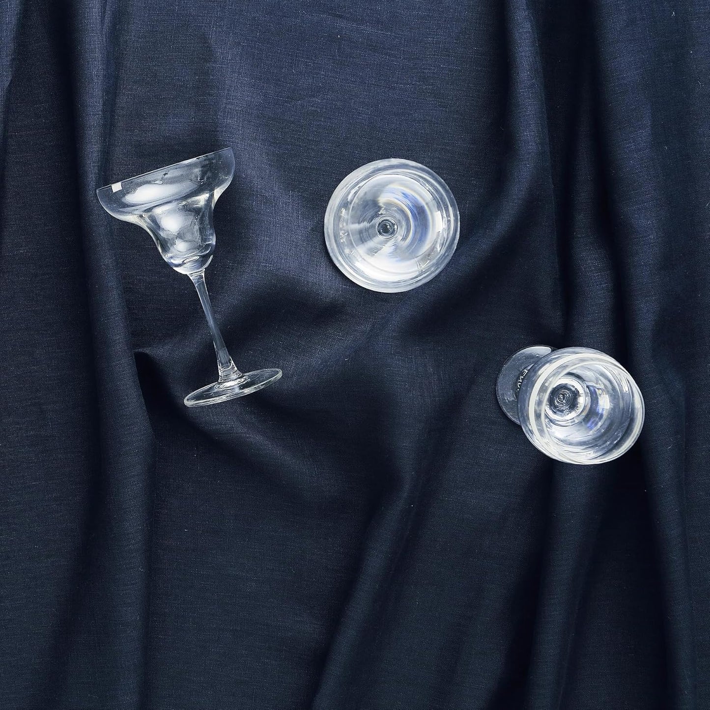 Solino Home Navy Blue Tablecloth 60 x 108 Inch - 100% Pure Linen Rectangular Tablecloth - Machine Washable Table Cloth for Fall, Autumn, Thanksgiving, Christmas, Holiday - Fete